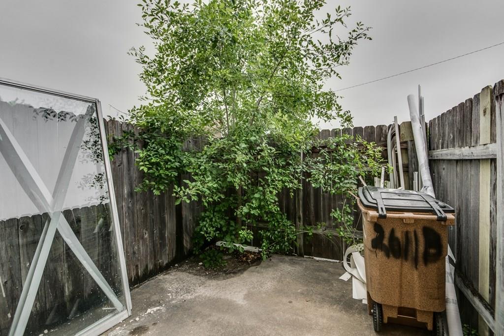 2611 Ektom Dr # B, Austin, TX 78745