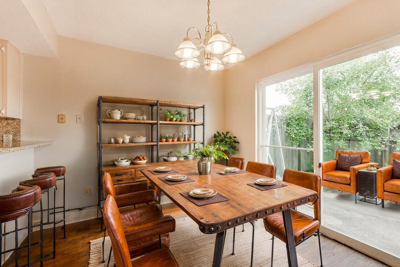 2611 Ektom Dr # B, Austin, TX 78745