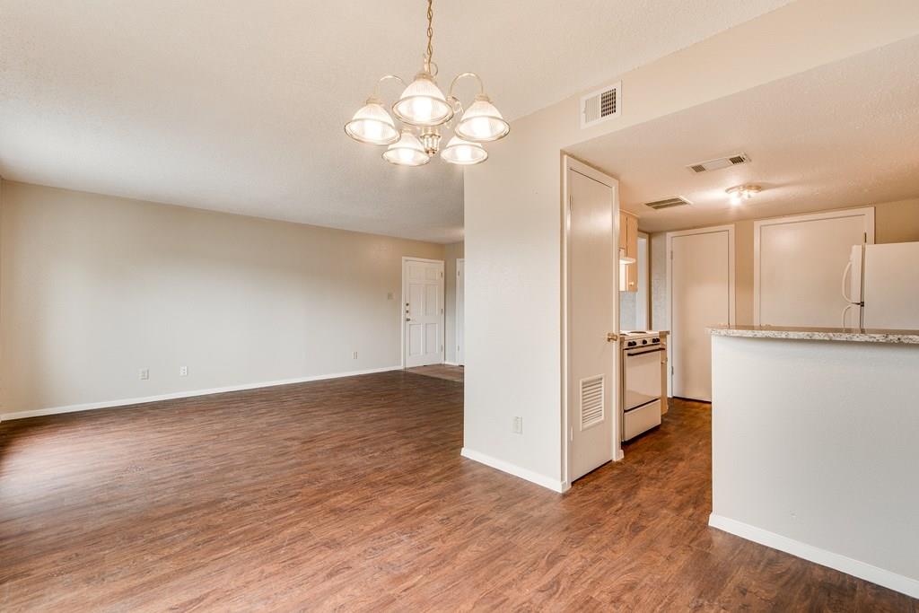 2611 Ektom Dr # B, Austin, TX 78745