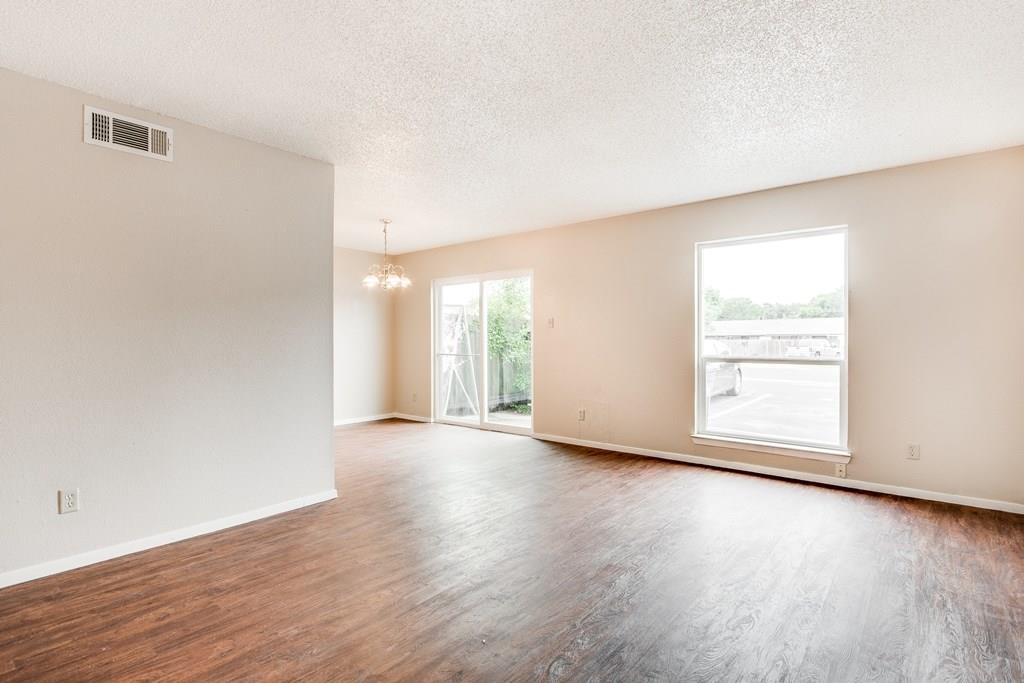 2611 Ektom Dr # B, Austin, TX 78745