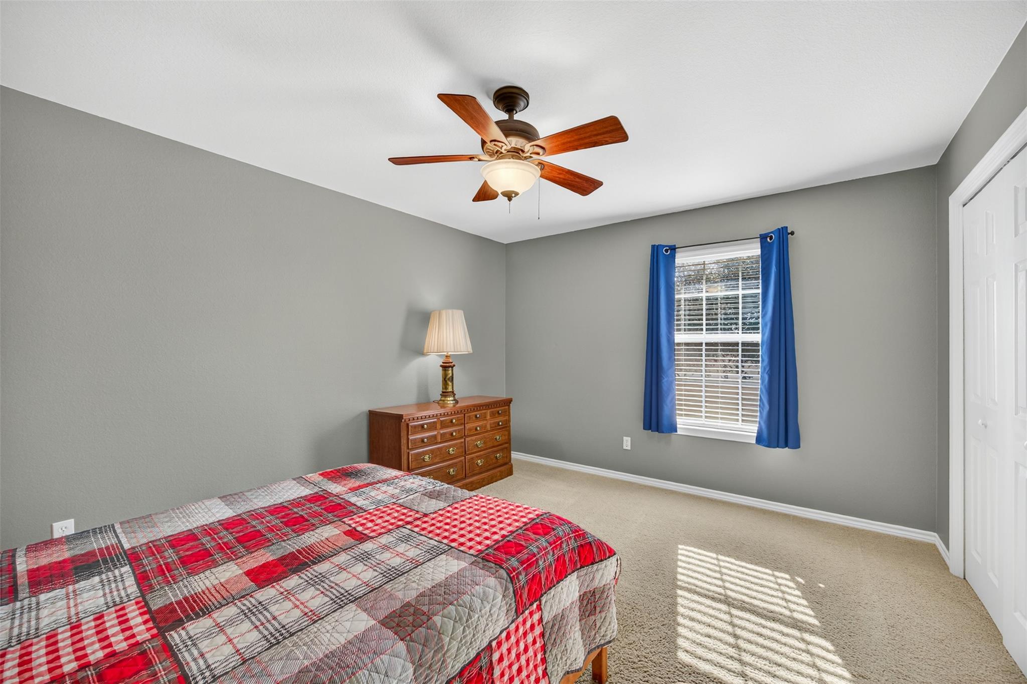 175 Creekwood Dr, Gonzales, TX 78629