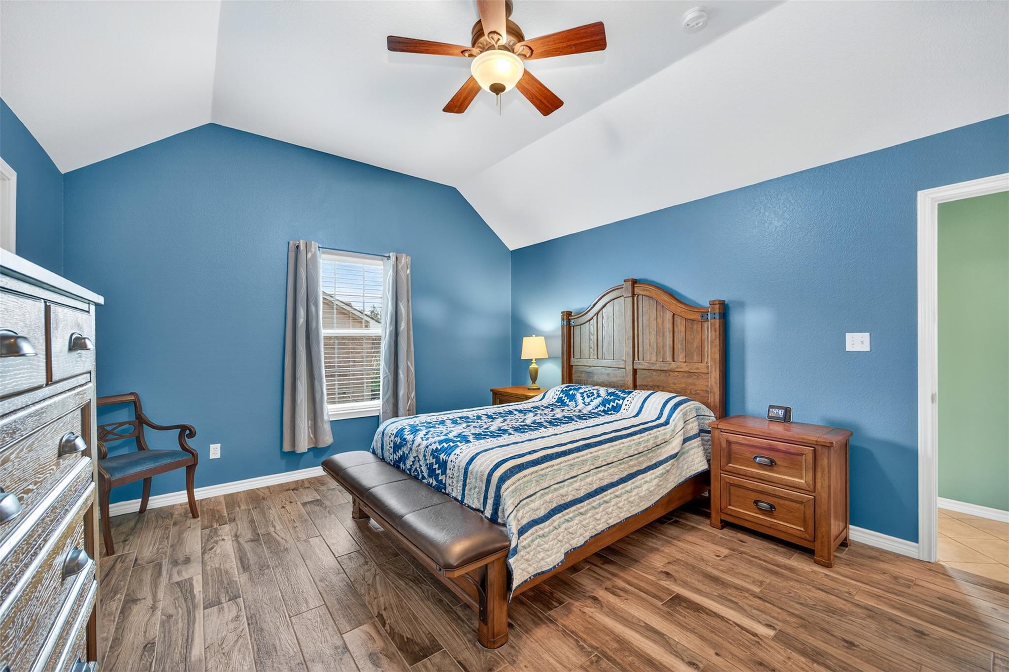 175 Creekwood Dr, Gonzales, TX 78629