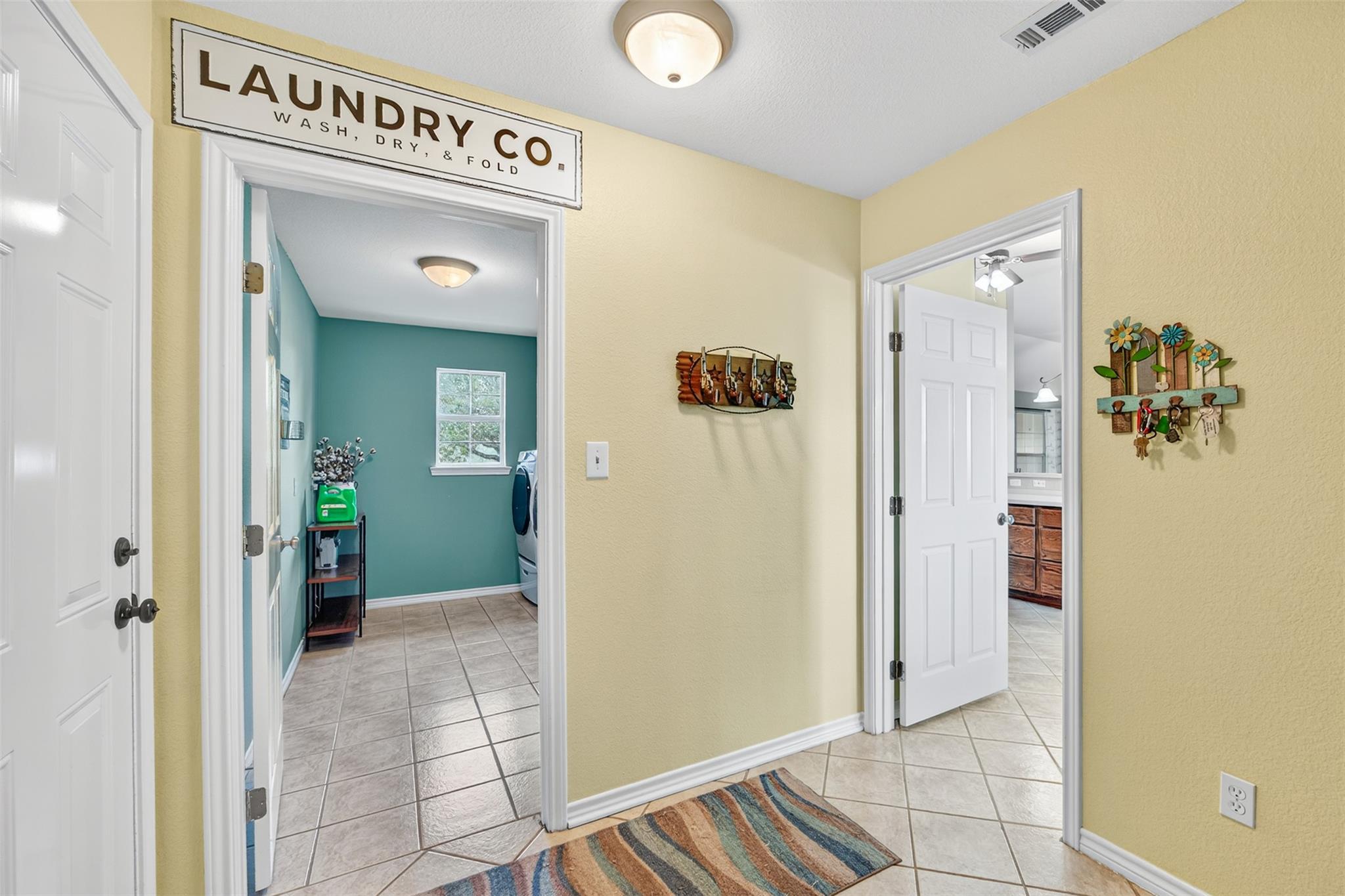 175 Creekwood Dr, Gonzales, TX 78629