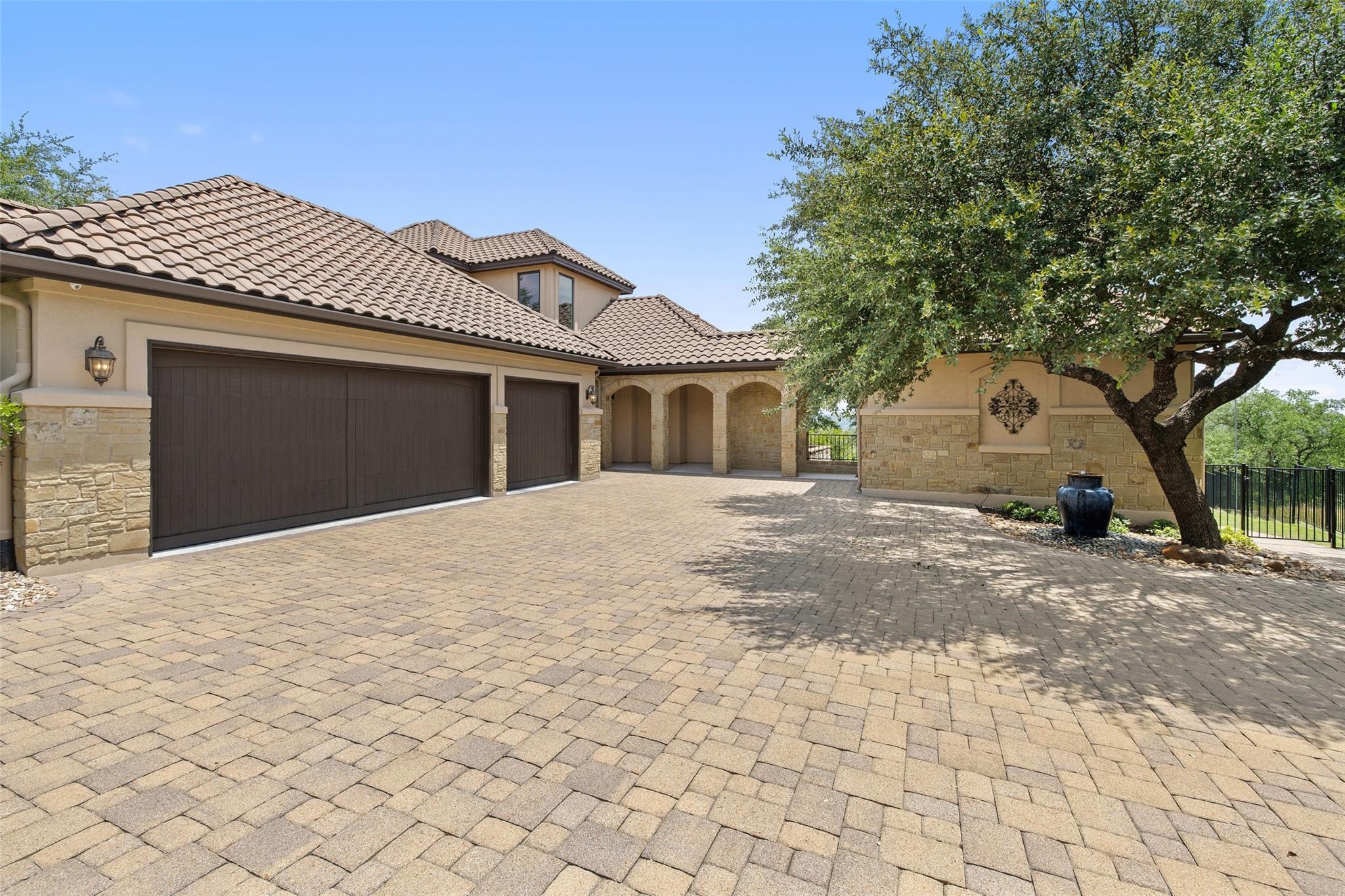 101 Hidden Hills Cv, Spicewood, TX 78669