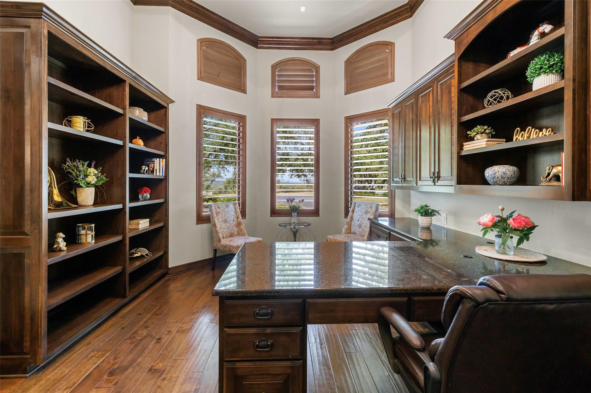 101 Hidden Hills Cv, Spicewood, TX 78669