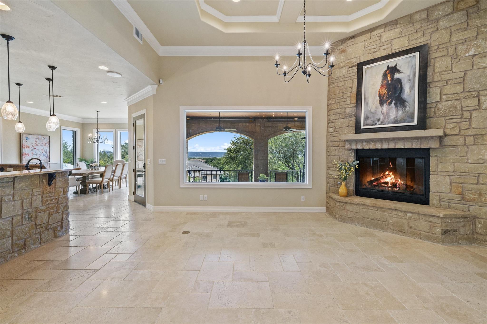 101 Hidden Hills Cv, Spicewood, TX 78669