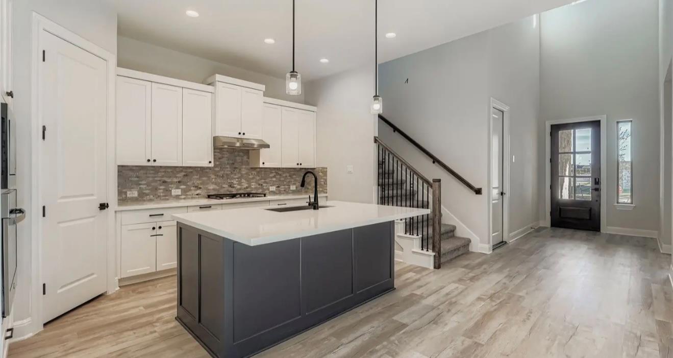 553 Prickly Poppy Loop, Kyle, TX 78640