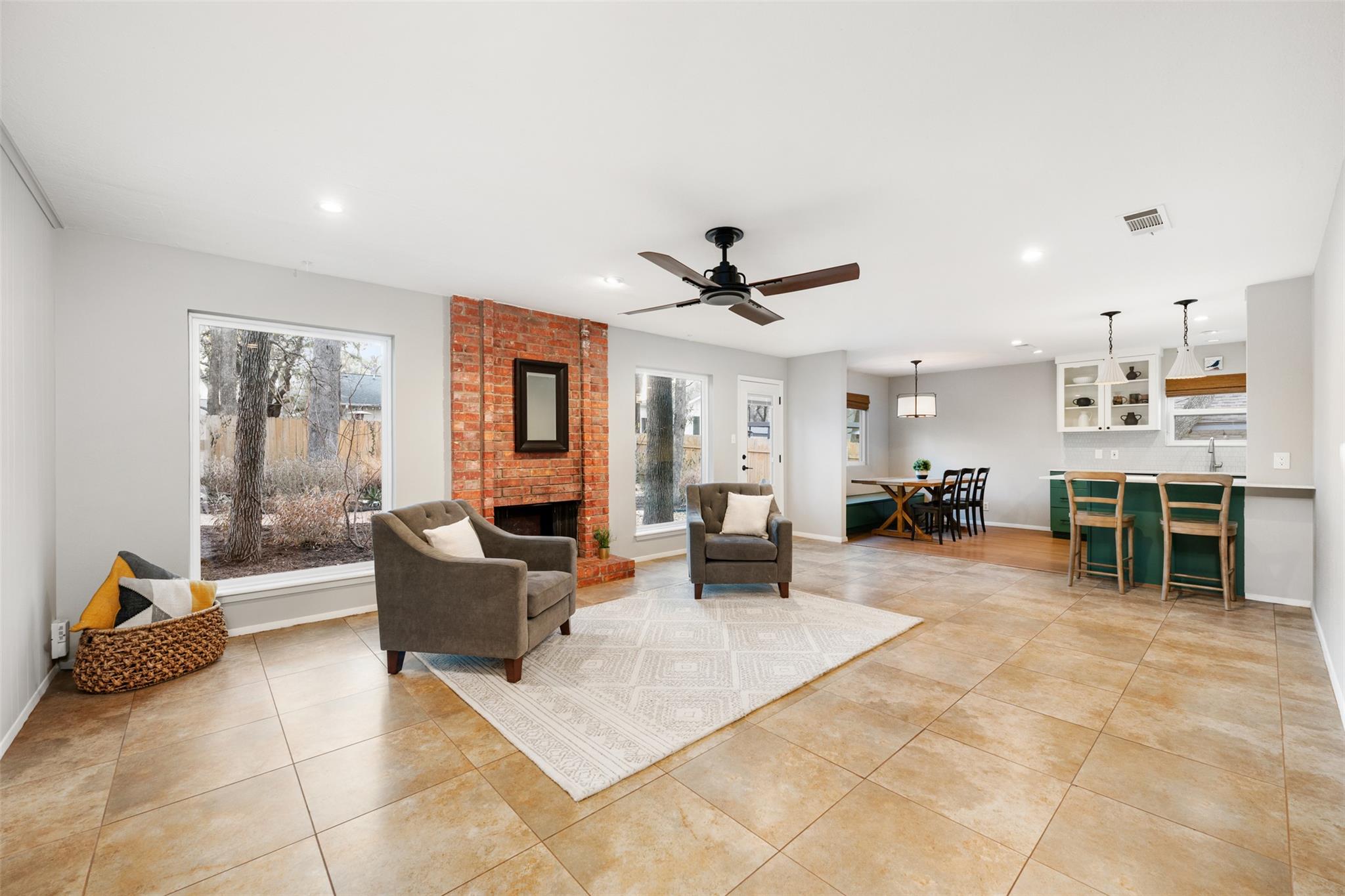 11318 Alhambra Dr, Austin, TX 78759