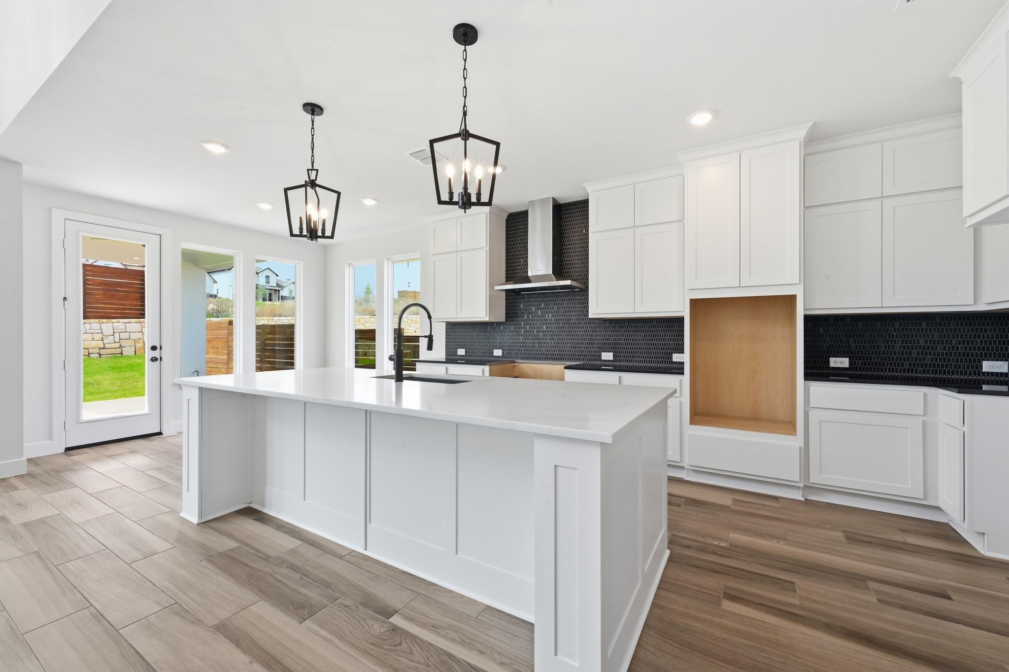 17709 Chamoix Dr, Austin, TX 78738