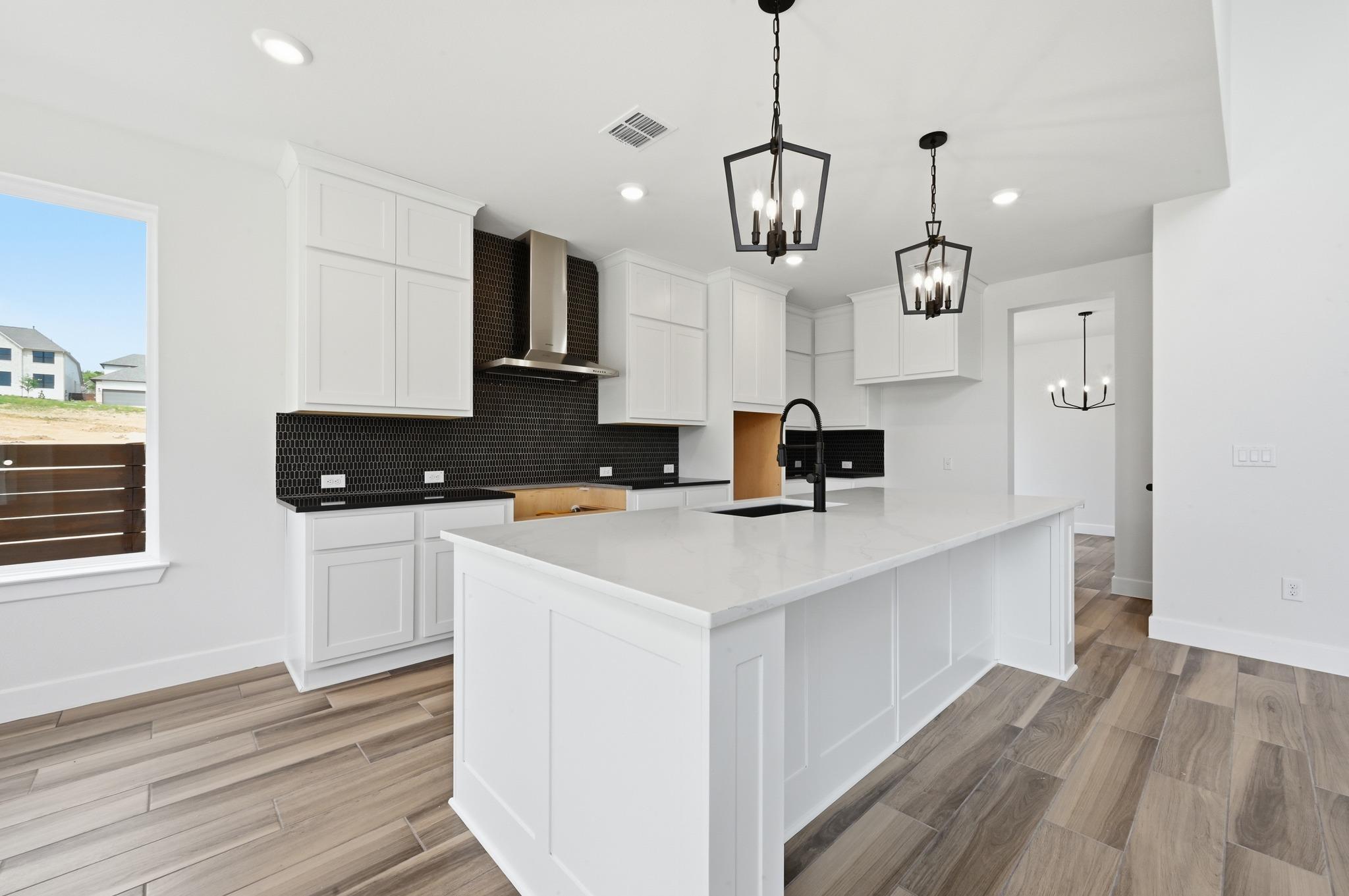 17709 Chamoix Dr, Austin, TX 78738