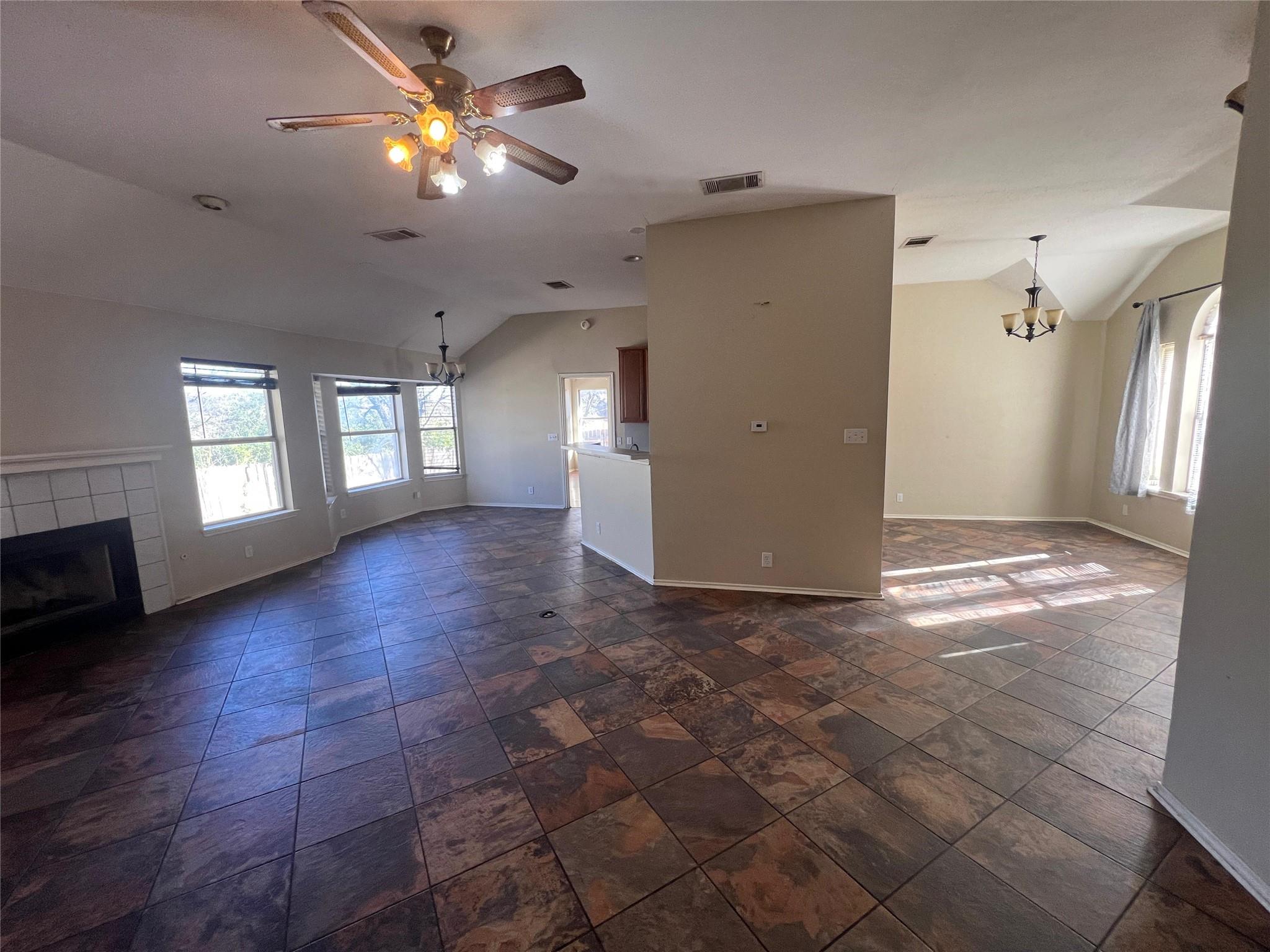 1805 Whirlwind Trl, Round Rock, TX 78664