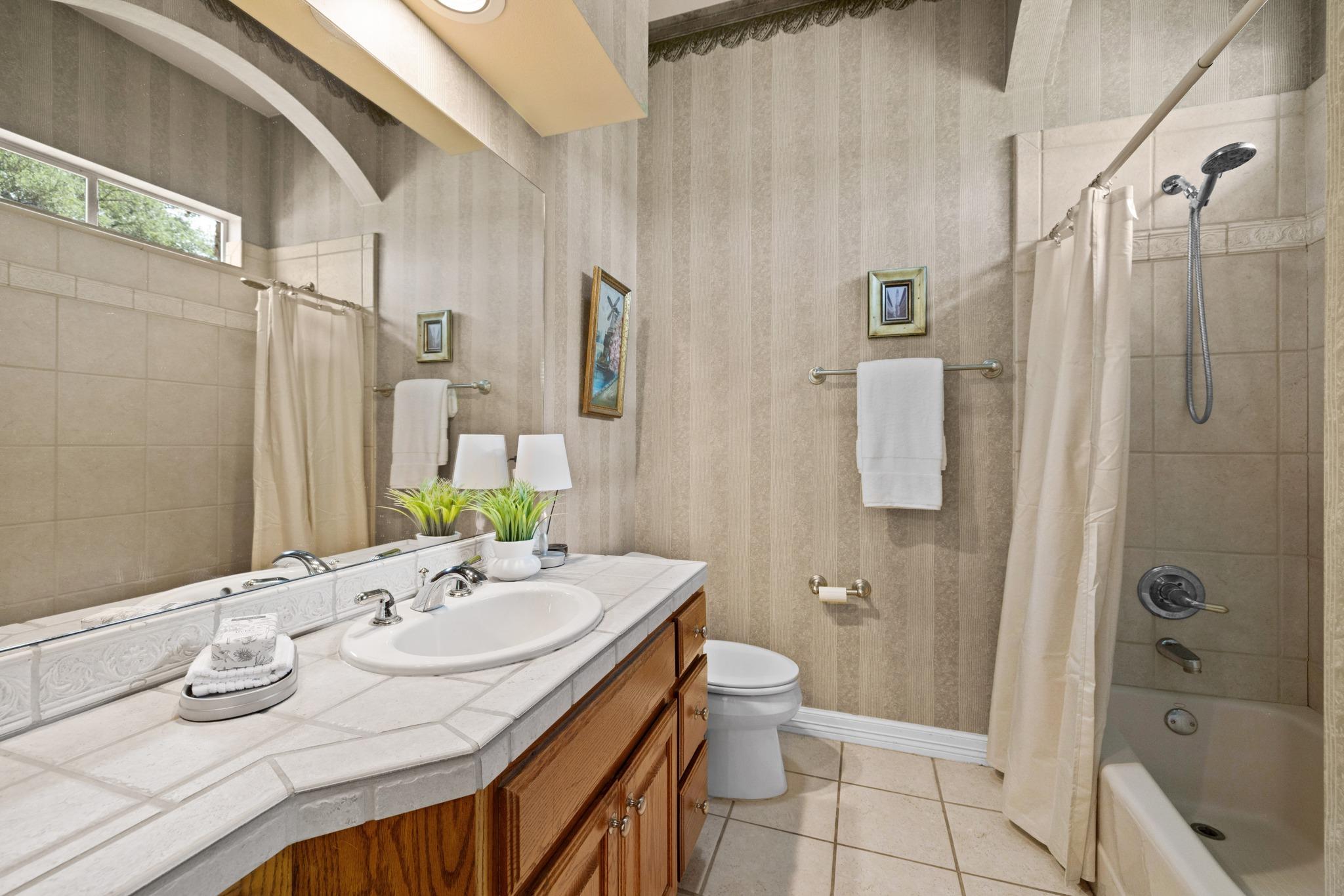 101 Diamond Trl, Georgetown, TX 78633