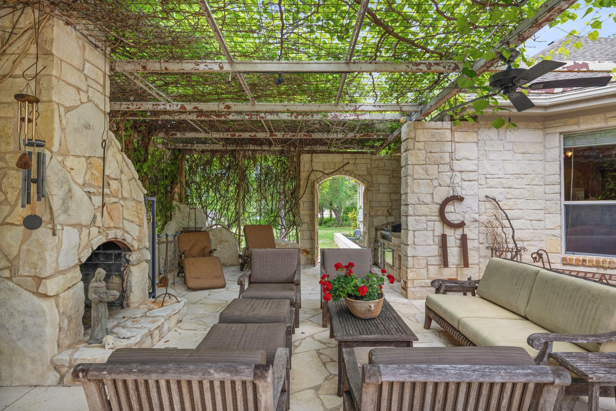 101 Diamond Trl, Georgetown, TX 78633