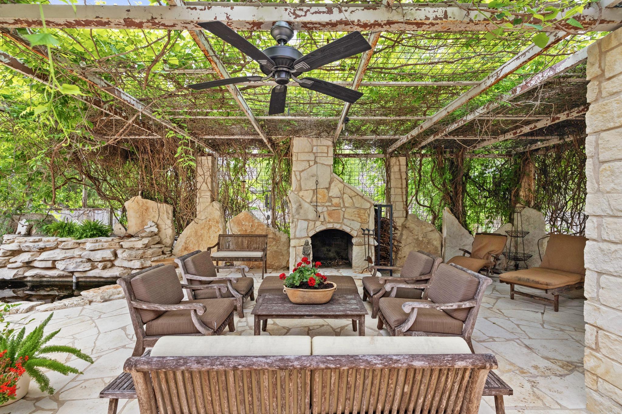 101 Diamond Trl, Georgetown, TX 78633