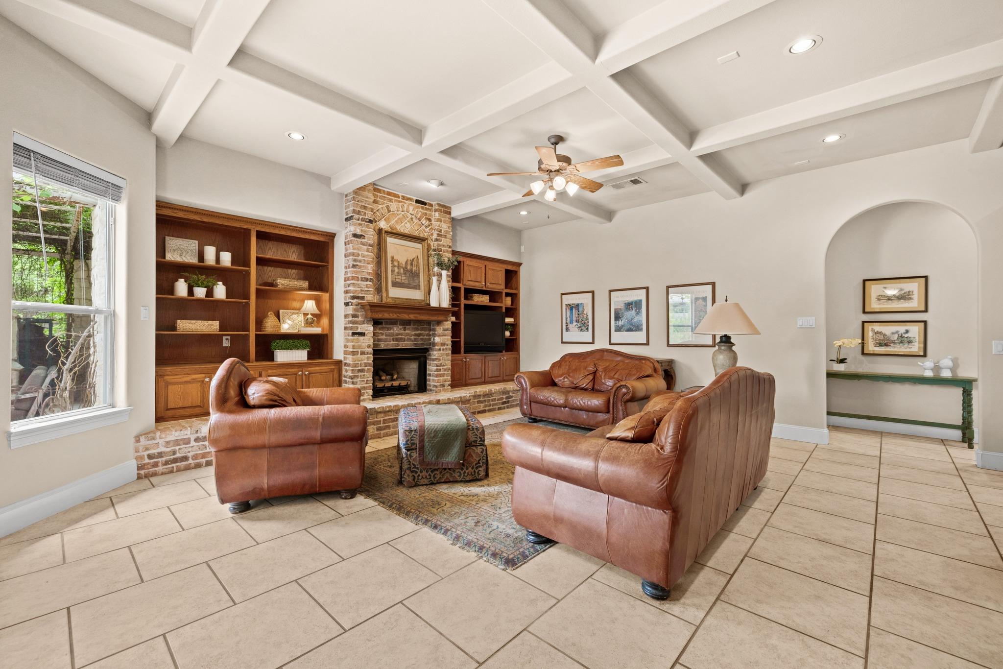 101 Diamond Trl, Georgetown, TX 78633