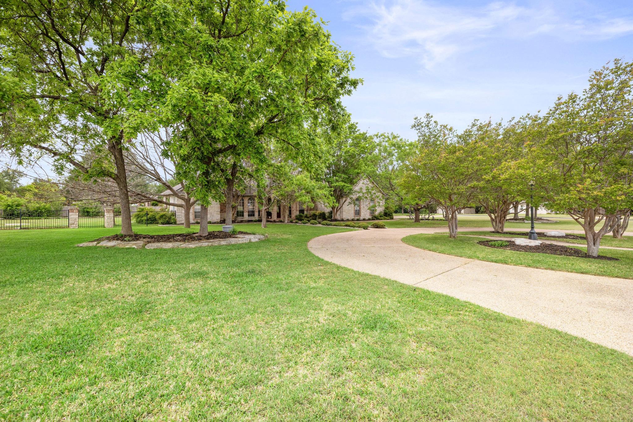 101 Diamond Trl, Georgetown, TX 78633