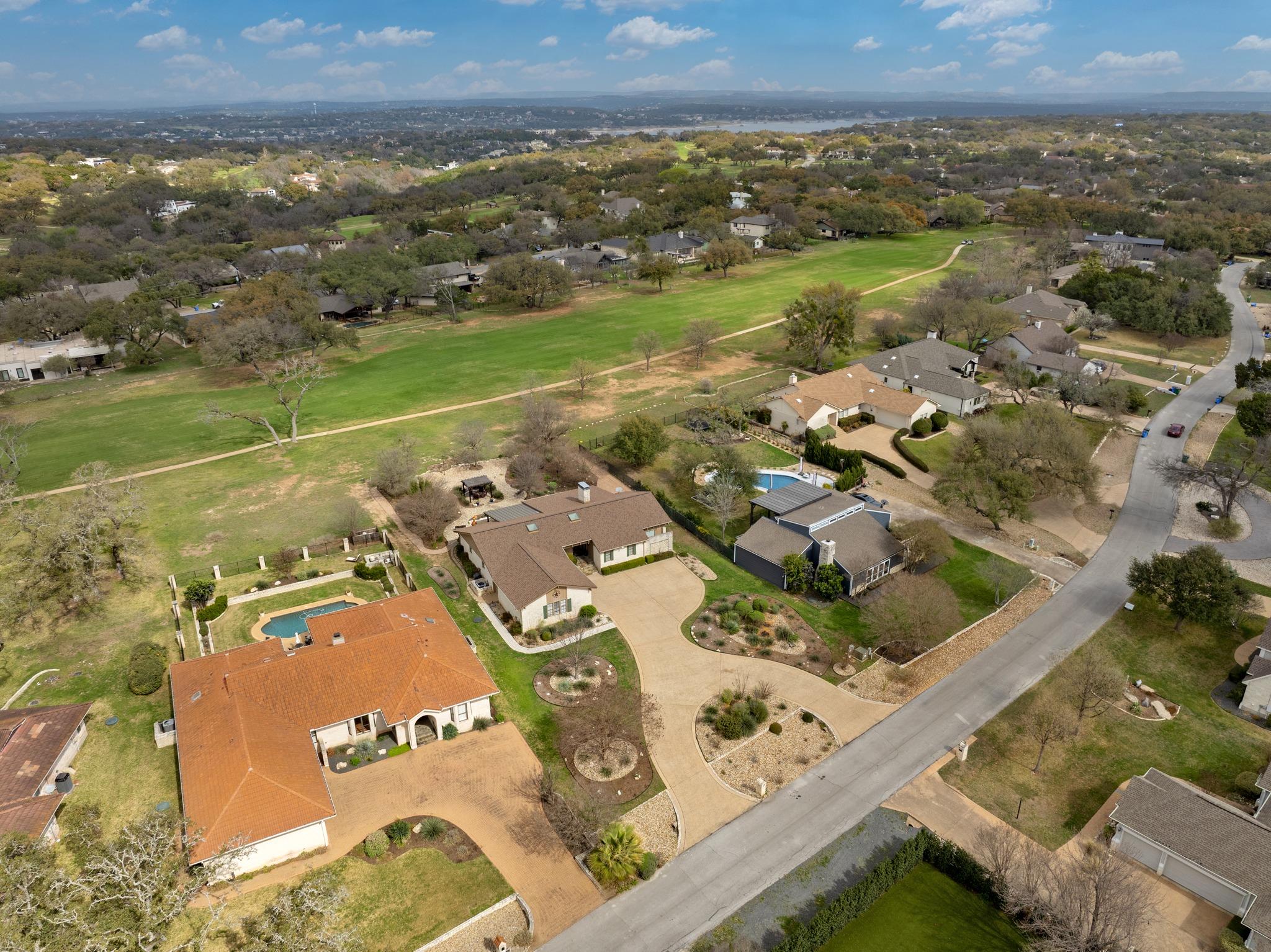 907 Vanguard St, Lakeway, TX 78734