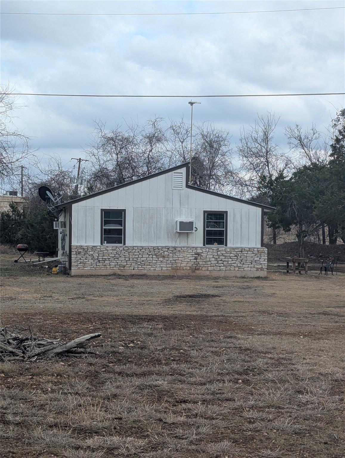 111 Rose Dr, Dripping Springs, TX 78620