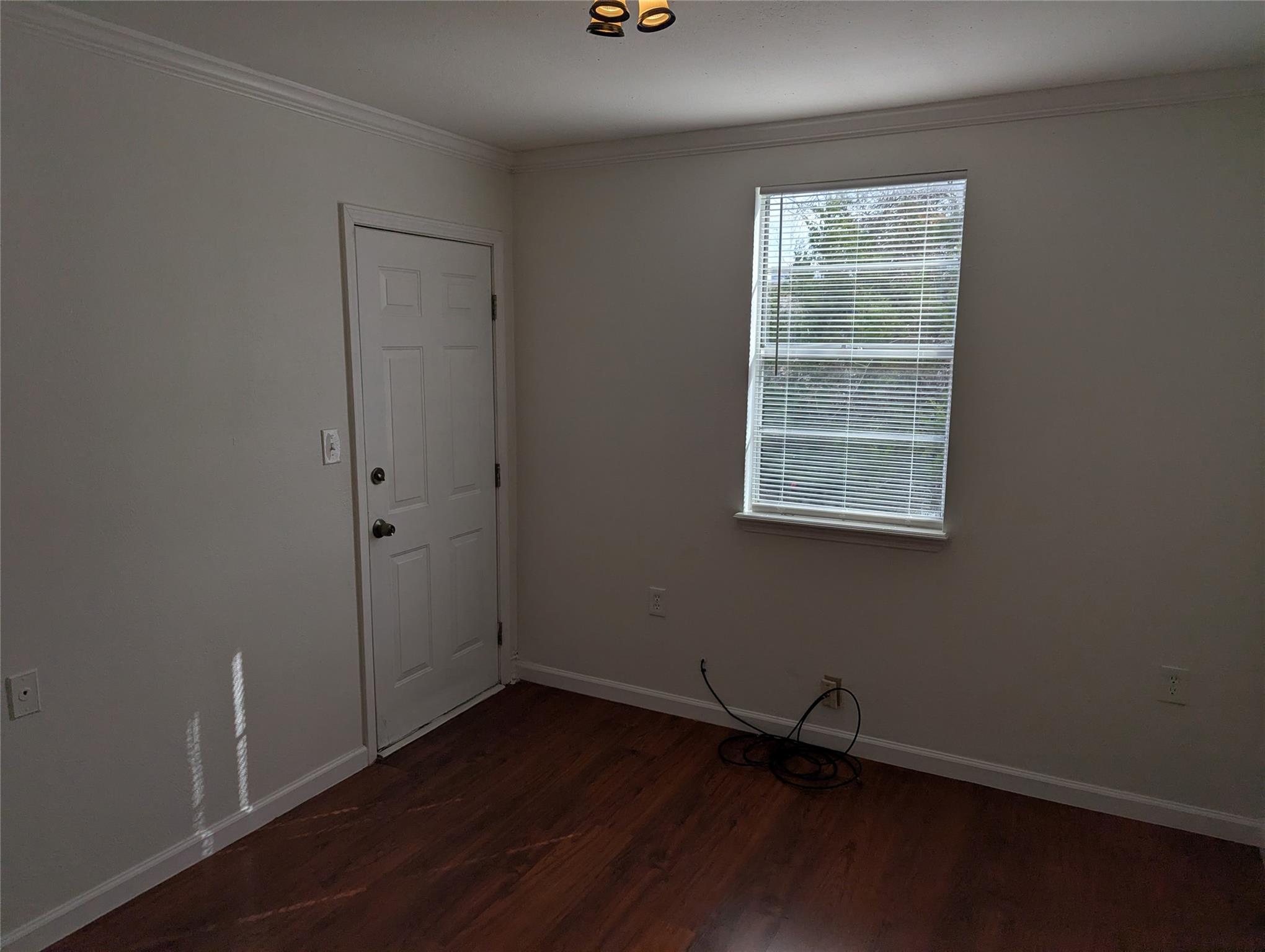 111 Rose Dr, Dripping Springs, TX 78620