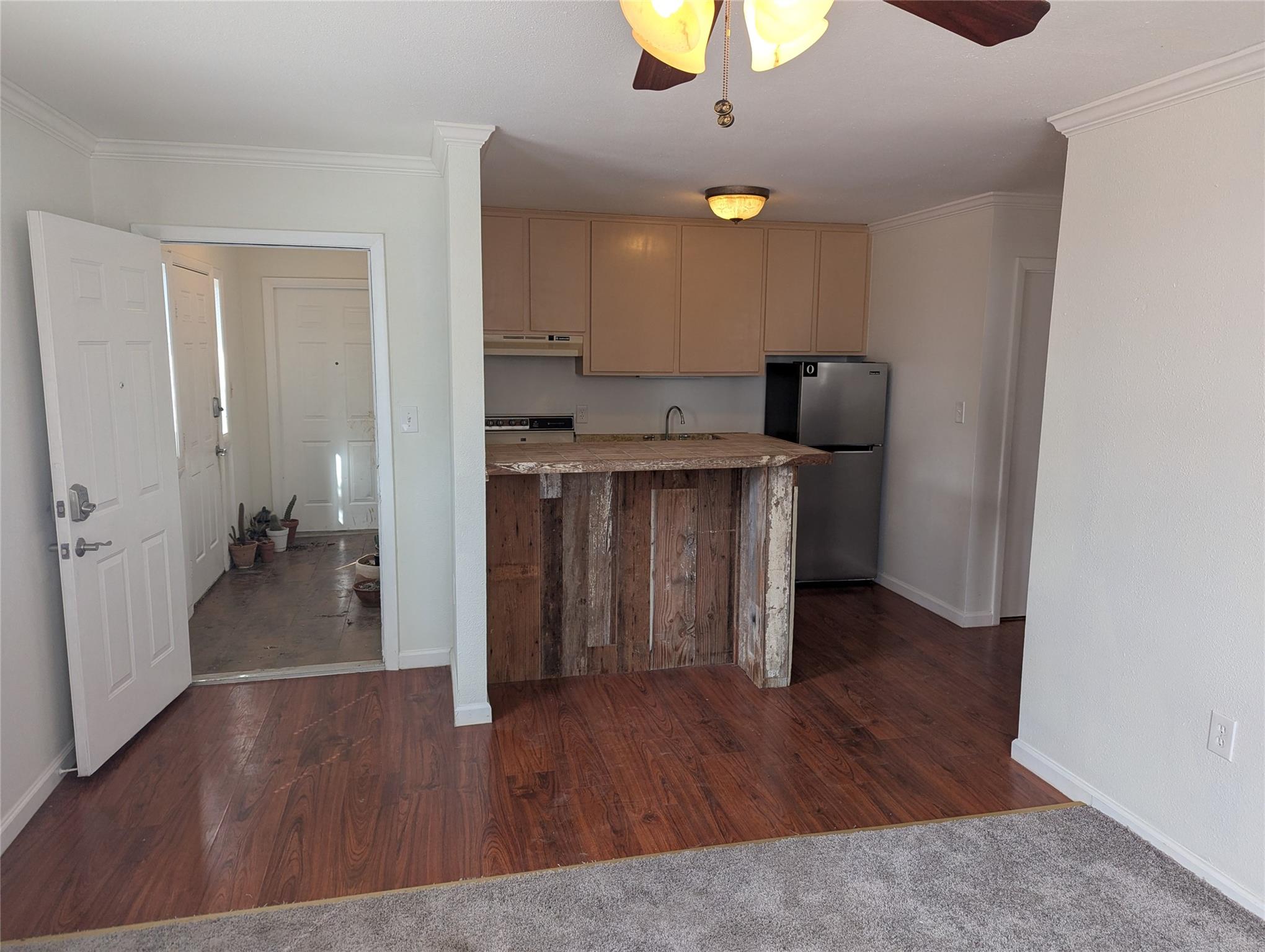 111 Rose Dr, Dripping Springs, TX 78620