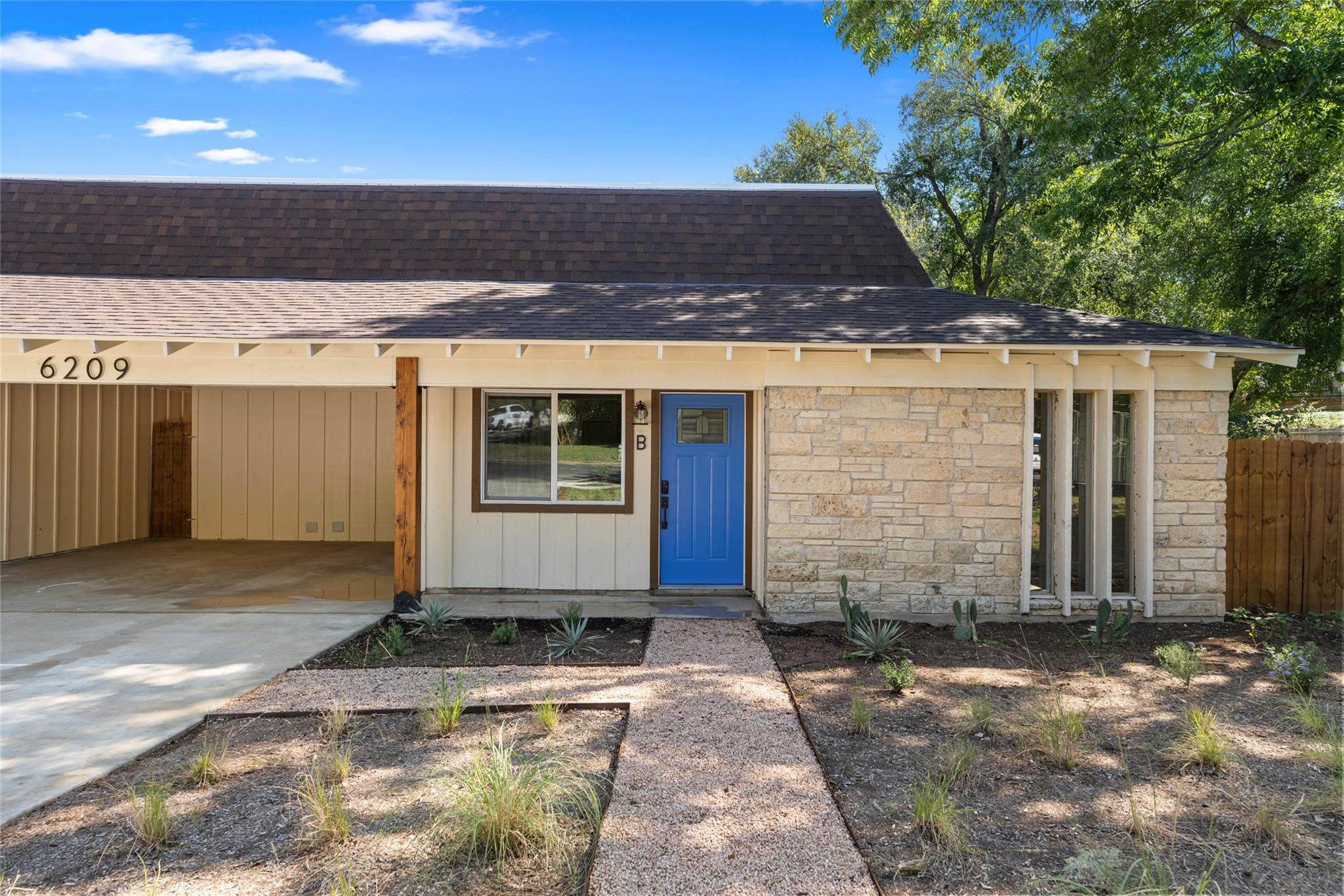 6209 Reicher Dr, Austin, TX 78723