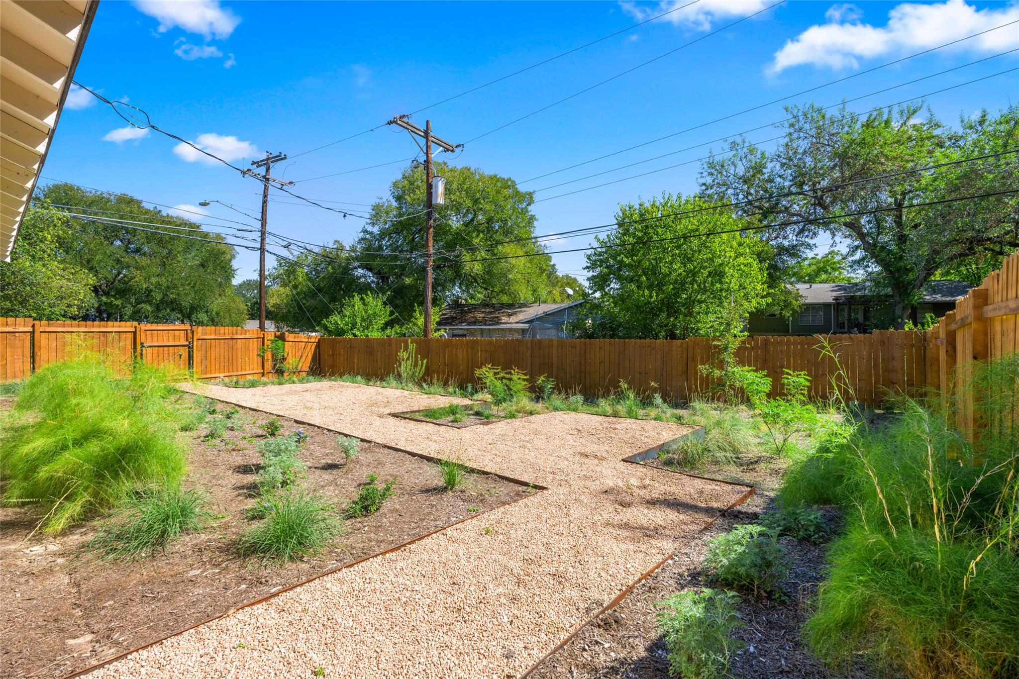 6209 Reicher Dr, Austin, TX 78723