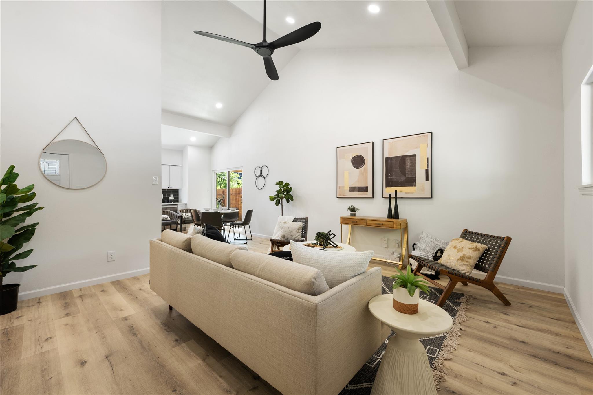 6209 Reicher Dr, Austin, TX 78723