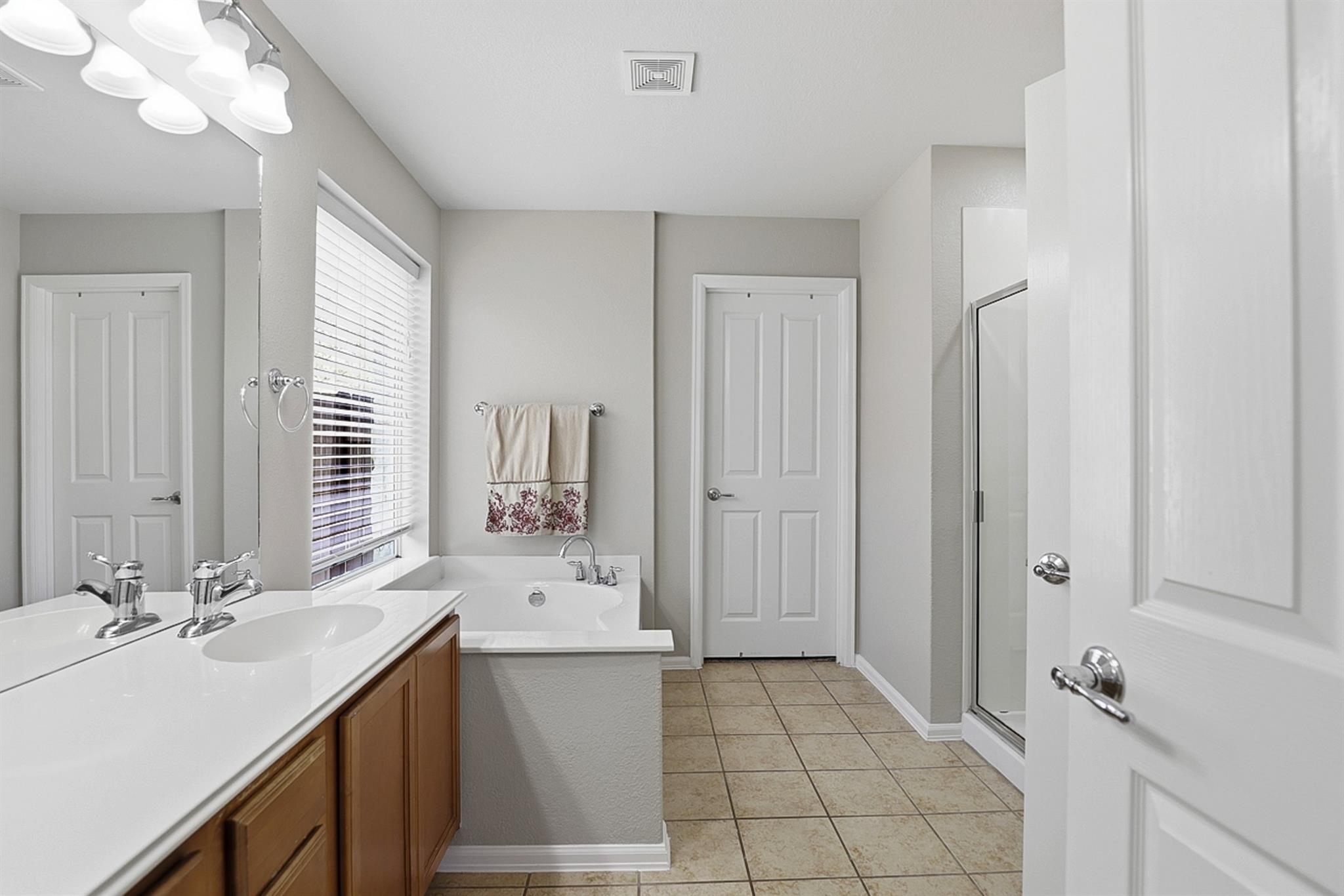 353 King Elder Ln, Leander, TX 78641