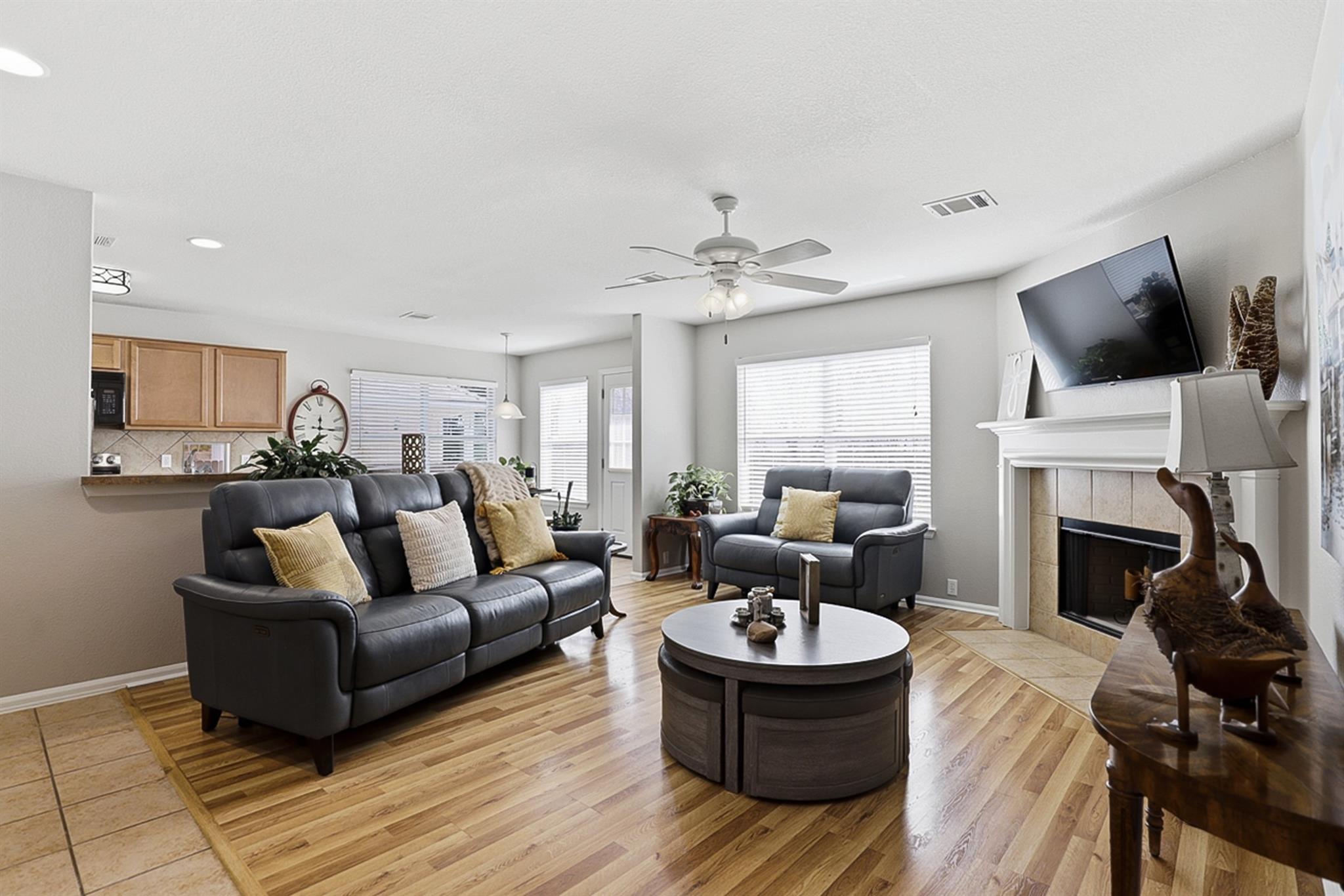 353 King Elder Ln, Leander, TX 78641