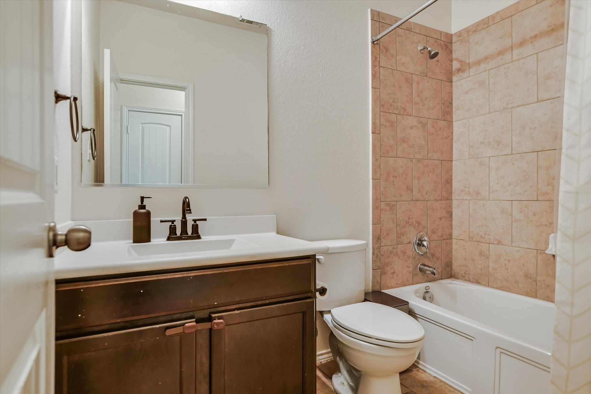 322 Vermilion Marble Trl, Buda, TX 78610