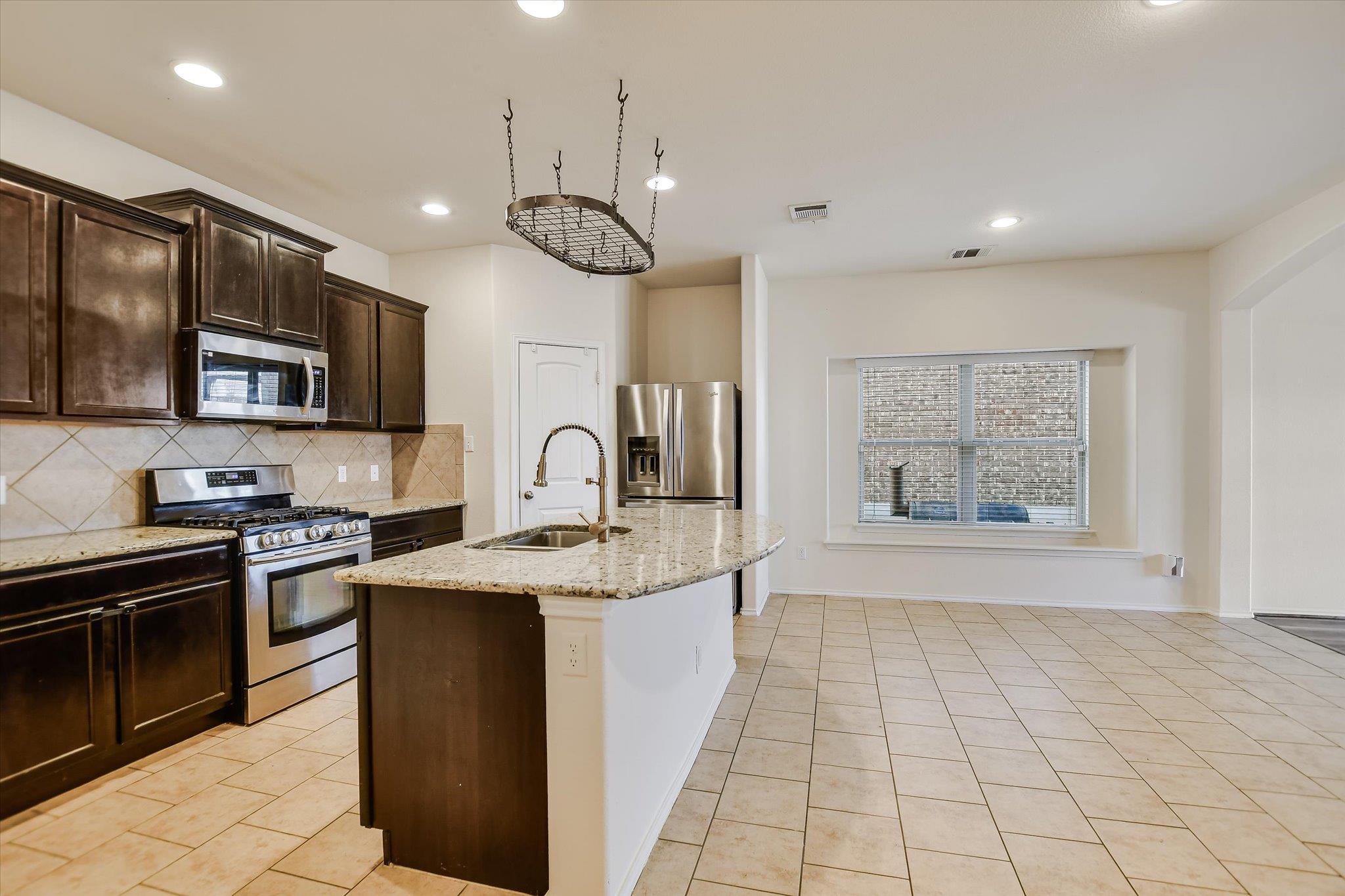 322 Vermilion Marble Trl, Buda, TX 78610