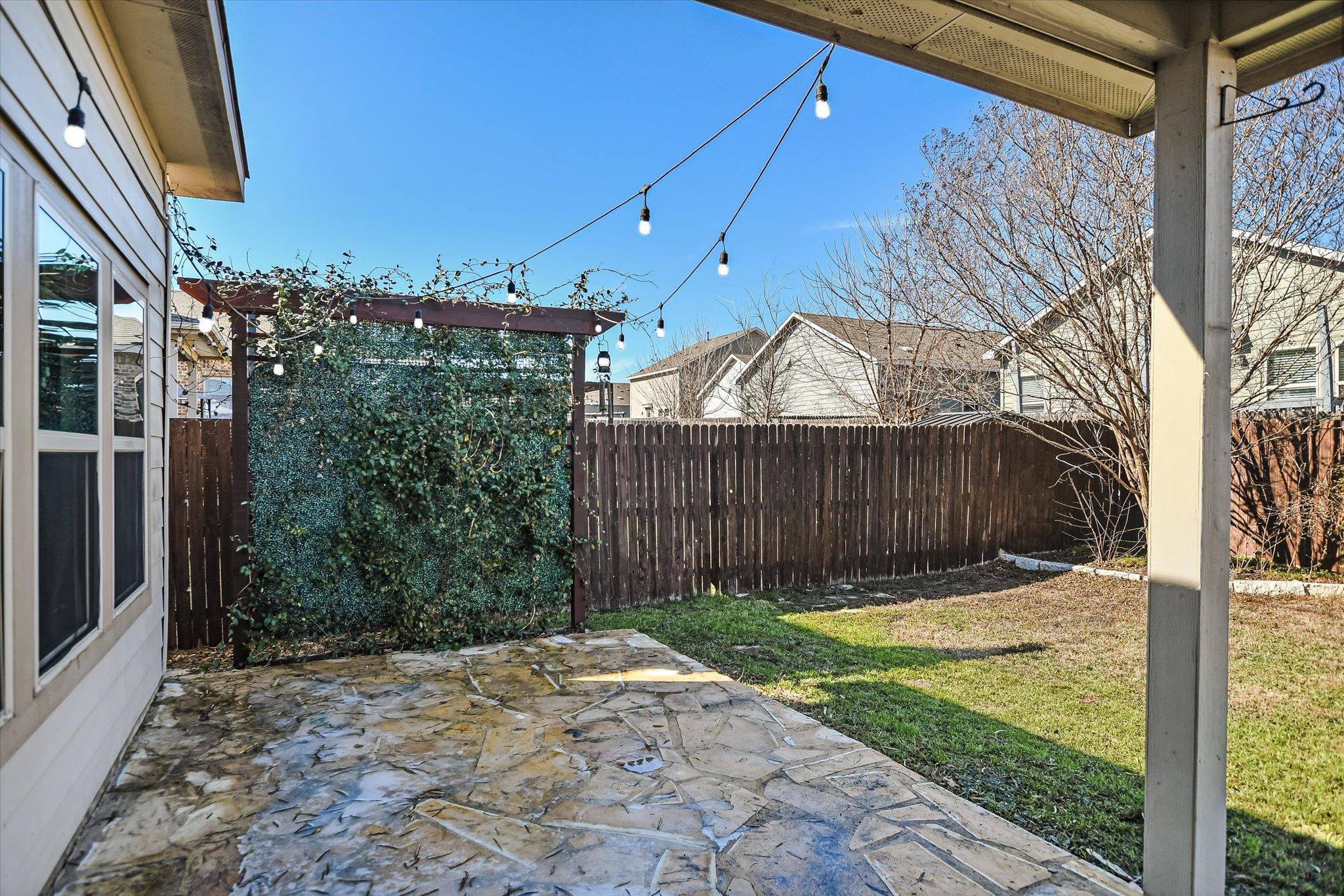 322 Vermilion Marble Trl, Buda, TX 78610