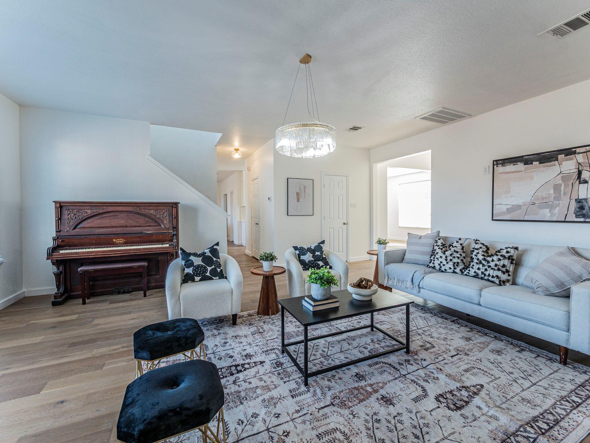 160 Pine Cv, Kyle, TX 78640