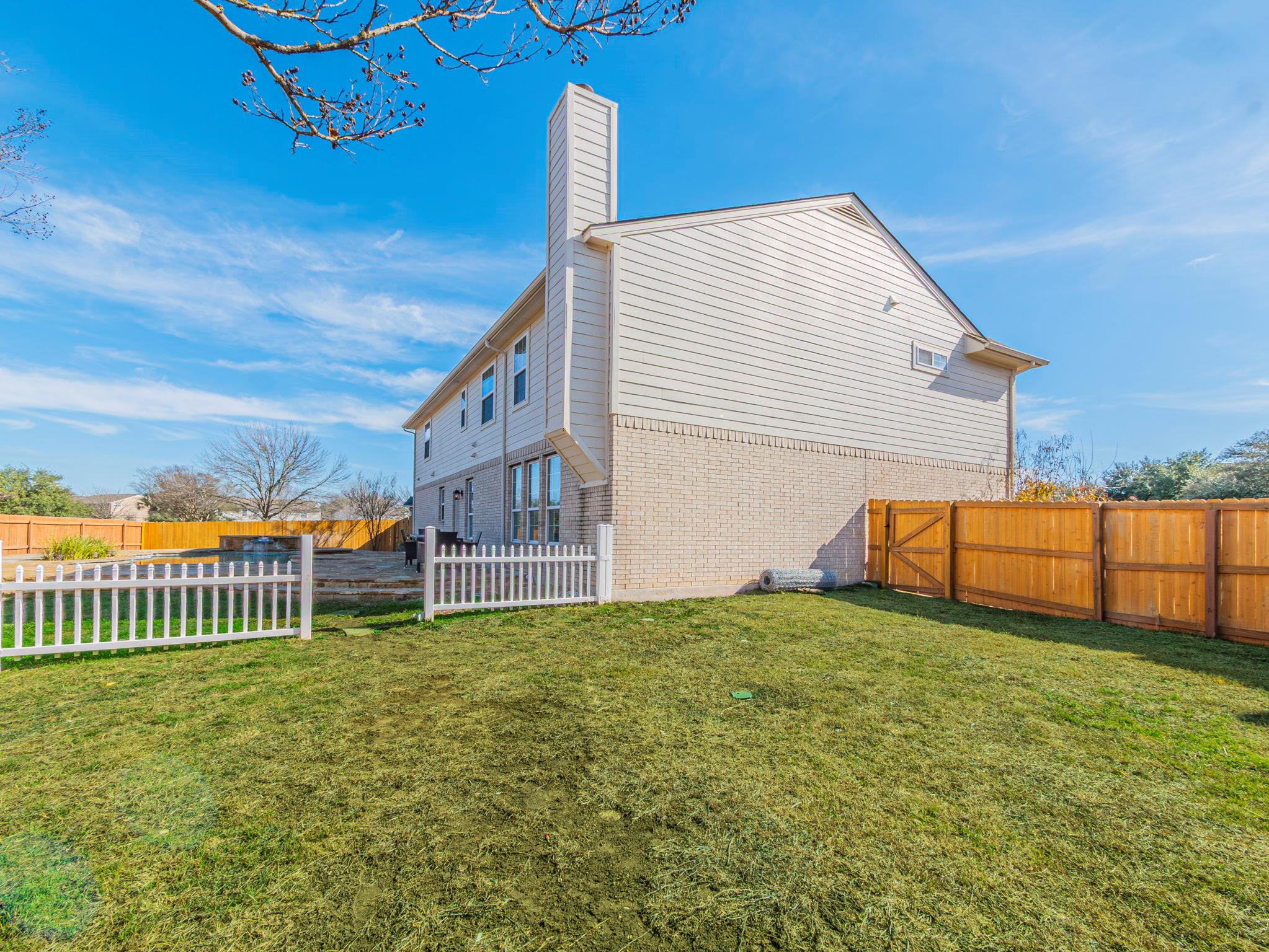 160 Pine Cv, Kyle, TX 78640