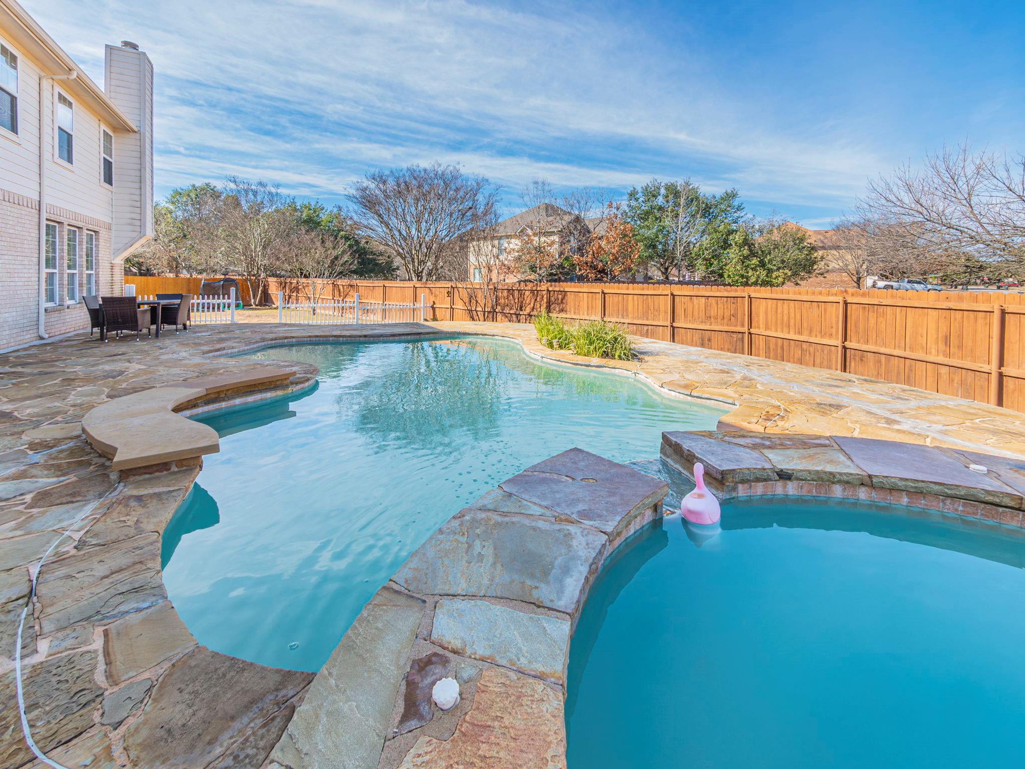 160 Pine Cv, Kyle, TX 78640