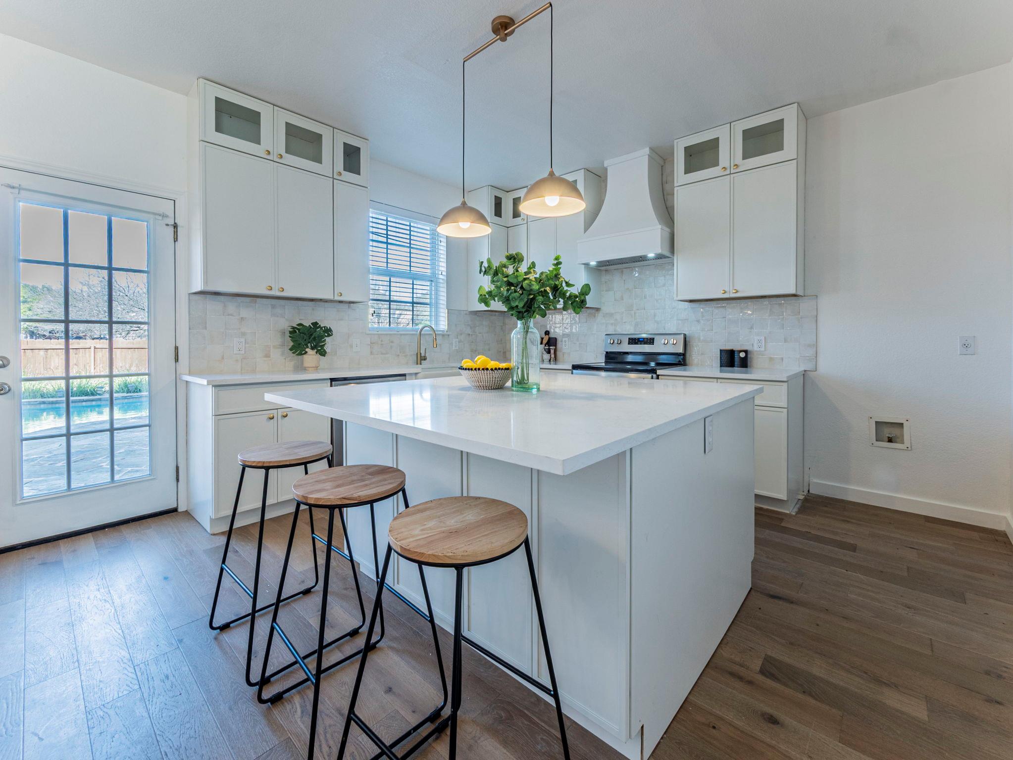 160 Pine Cv, Kyle, TX 78640