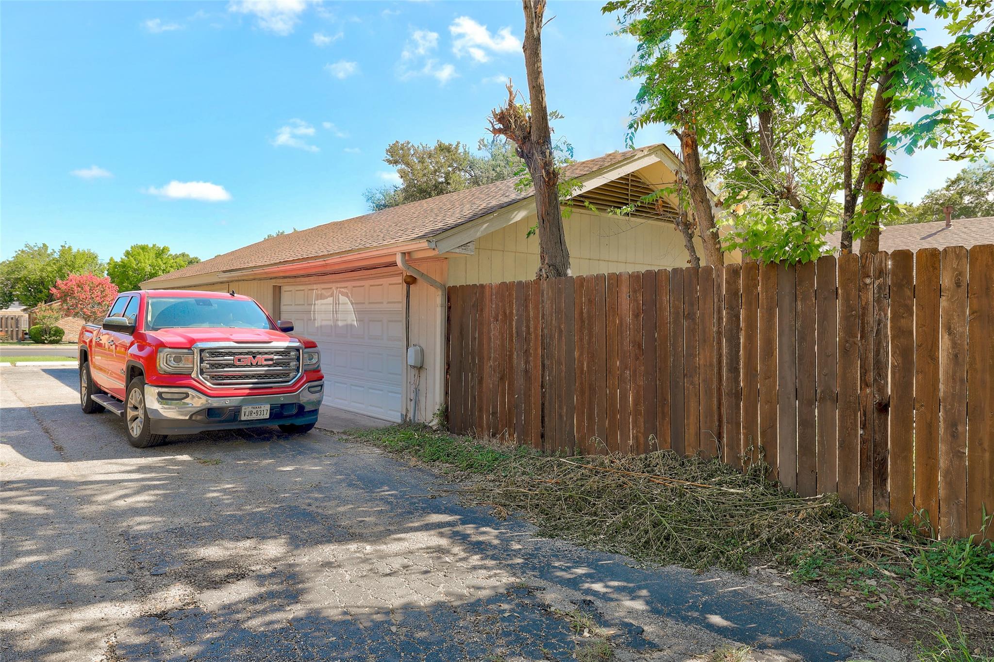 10808 PINEHURST Dr # A, Austin, TX 78747