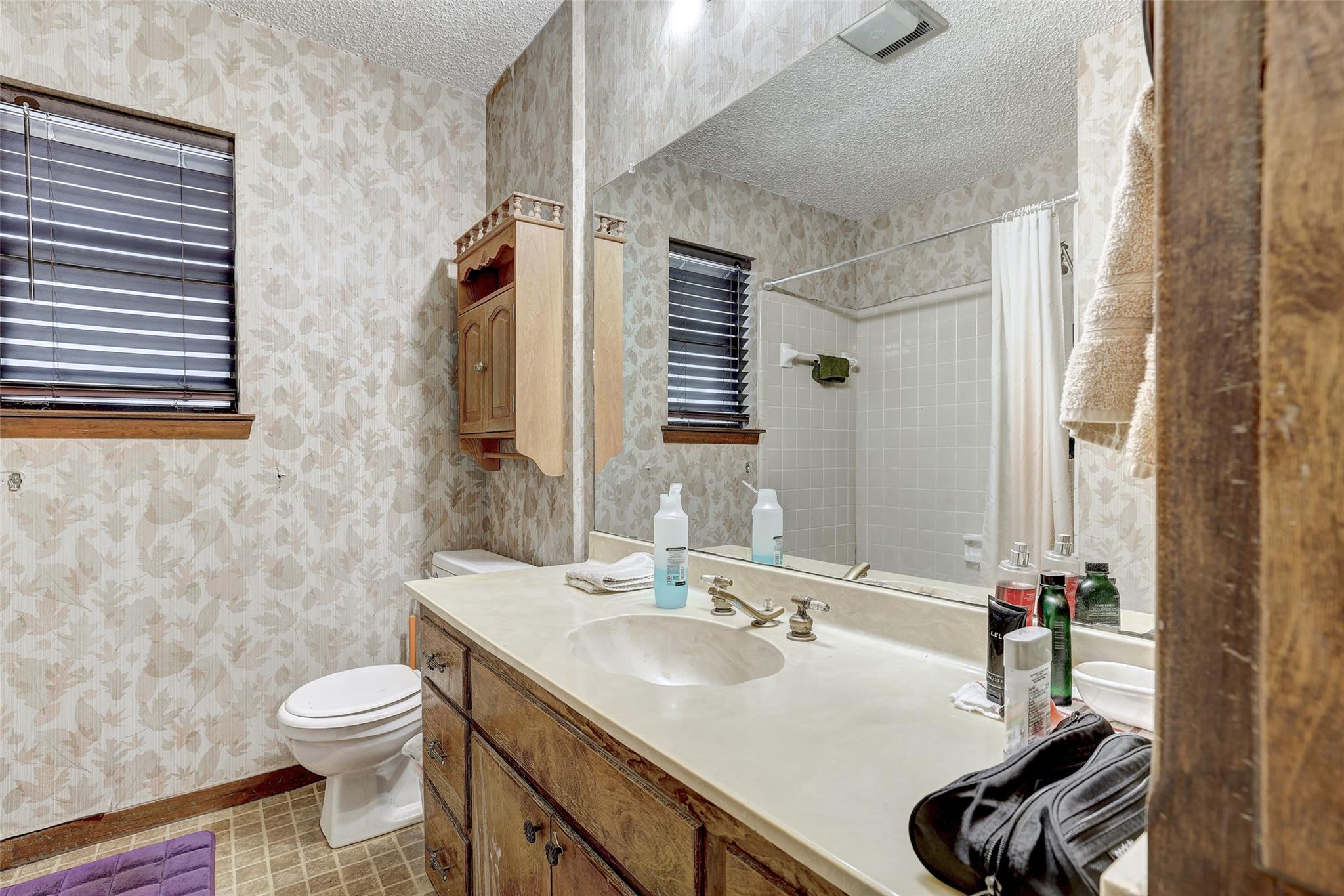 10808 PINEHURST Dr # A, Austin, TX 78747