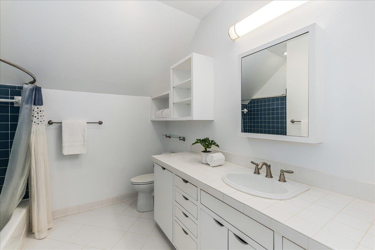 8300 SPANISH OAK Cir, Austin, TX 78737