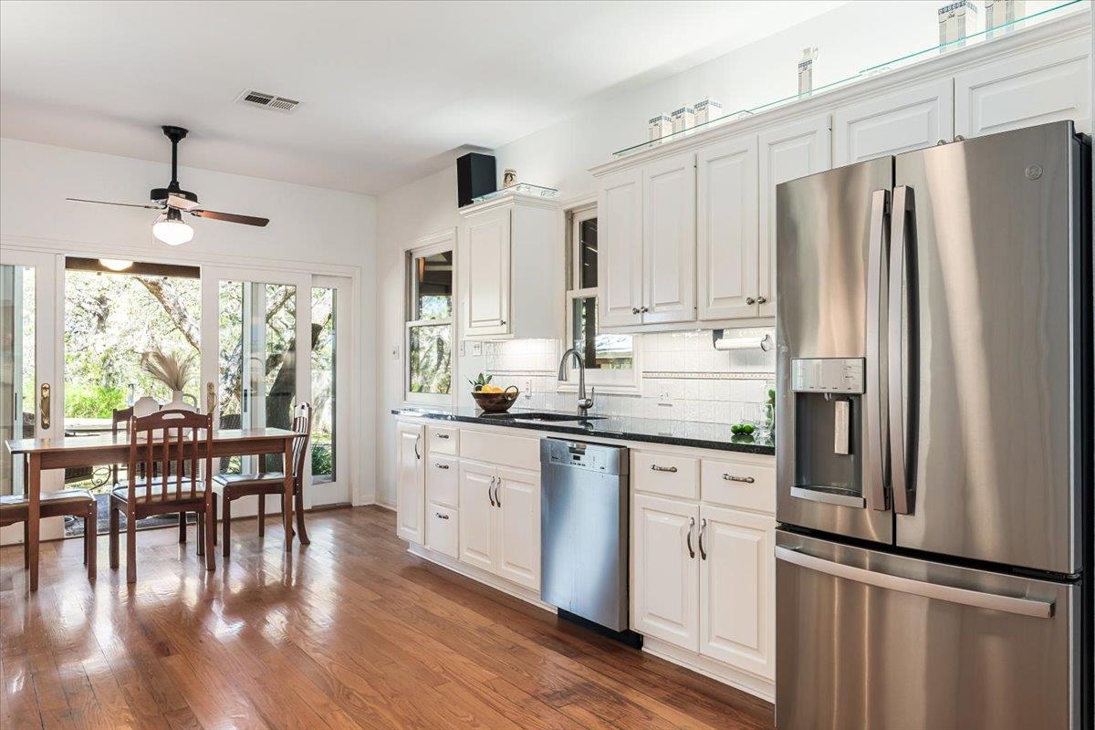 8300 SPANISH OAK Cir, Austin, TX 78737