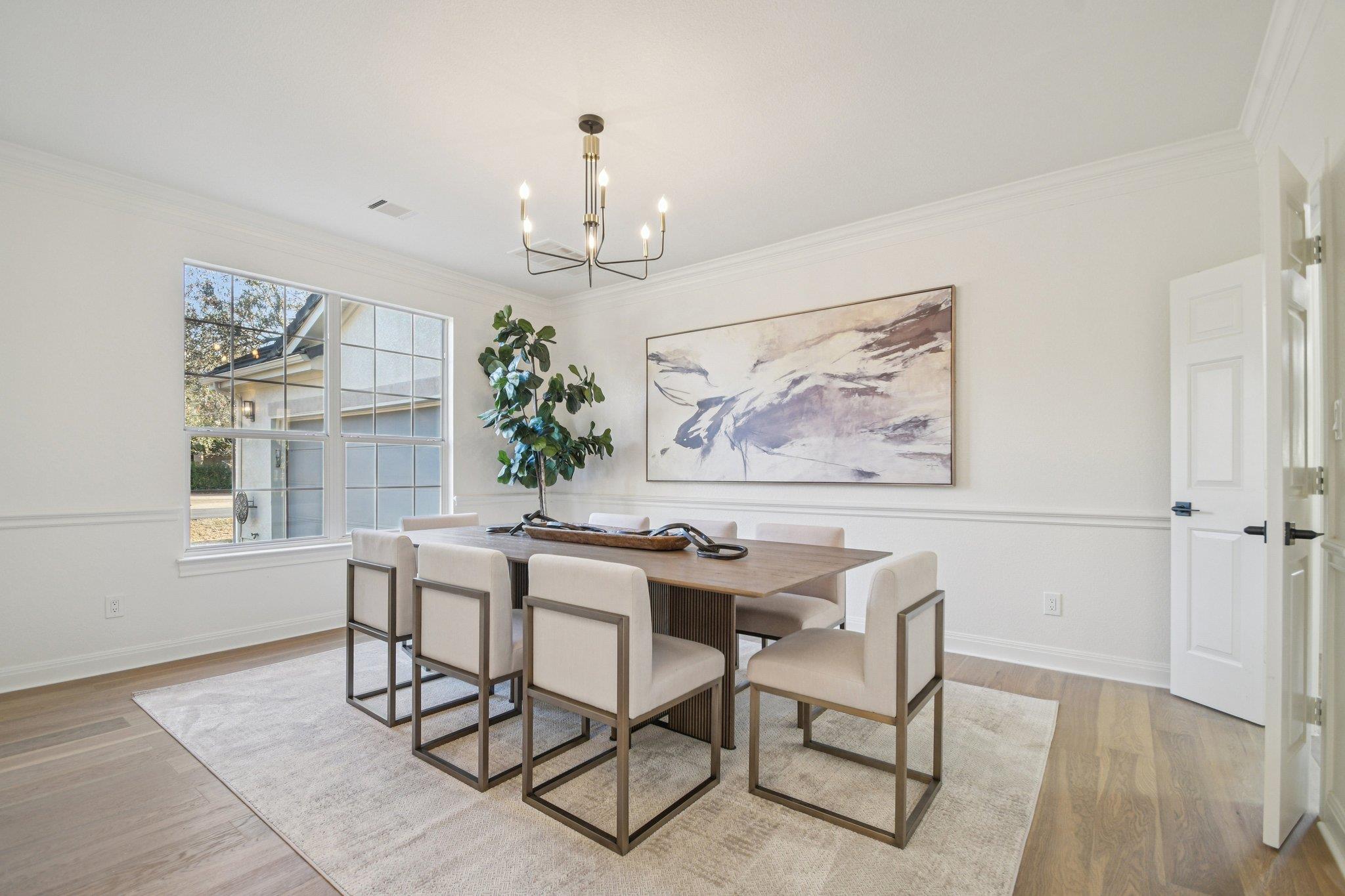 10 Lost Meadow Trl, The Hills, TX 78738