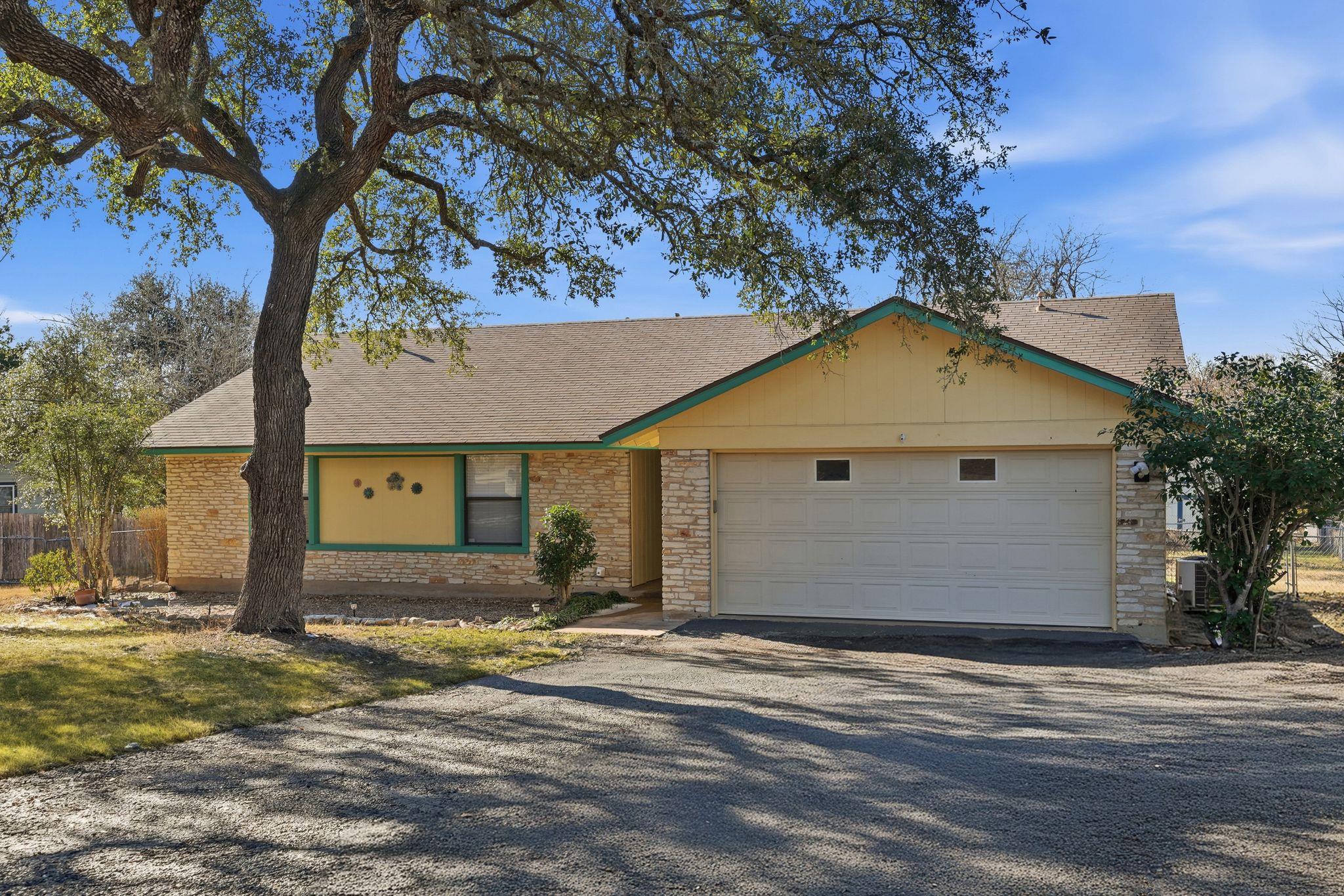 9206 Granada Hills Dr, Austin, TX 78737