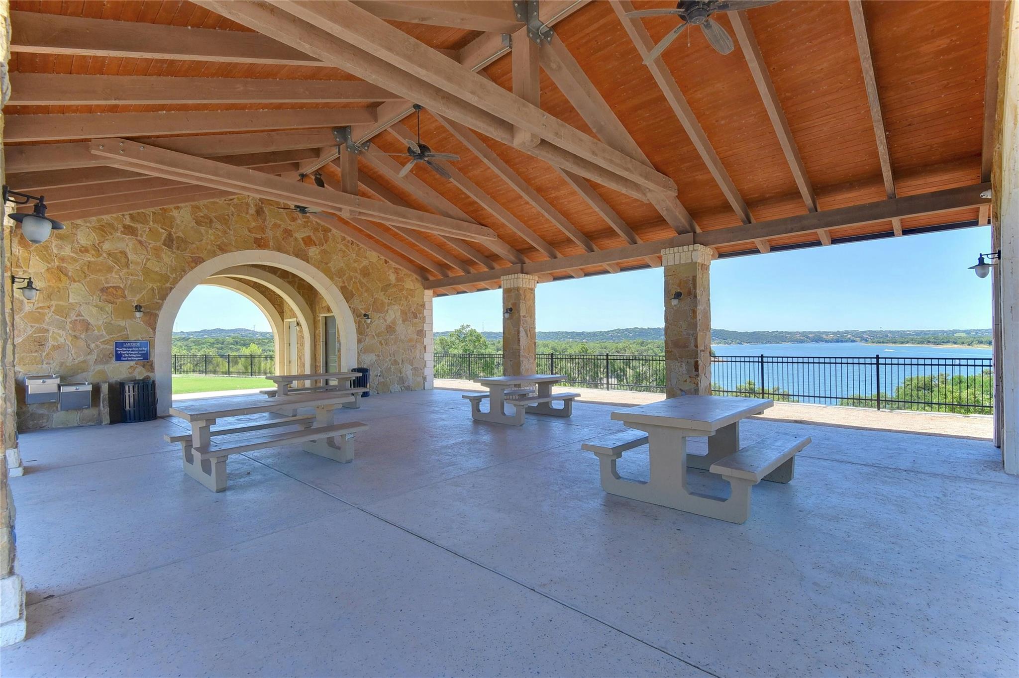 22207 Cape Travis Bnd, Lago Vista, TX 78645
