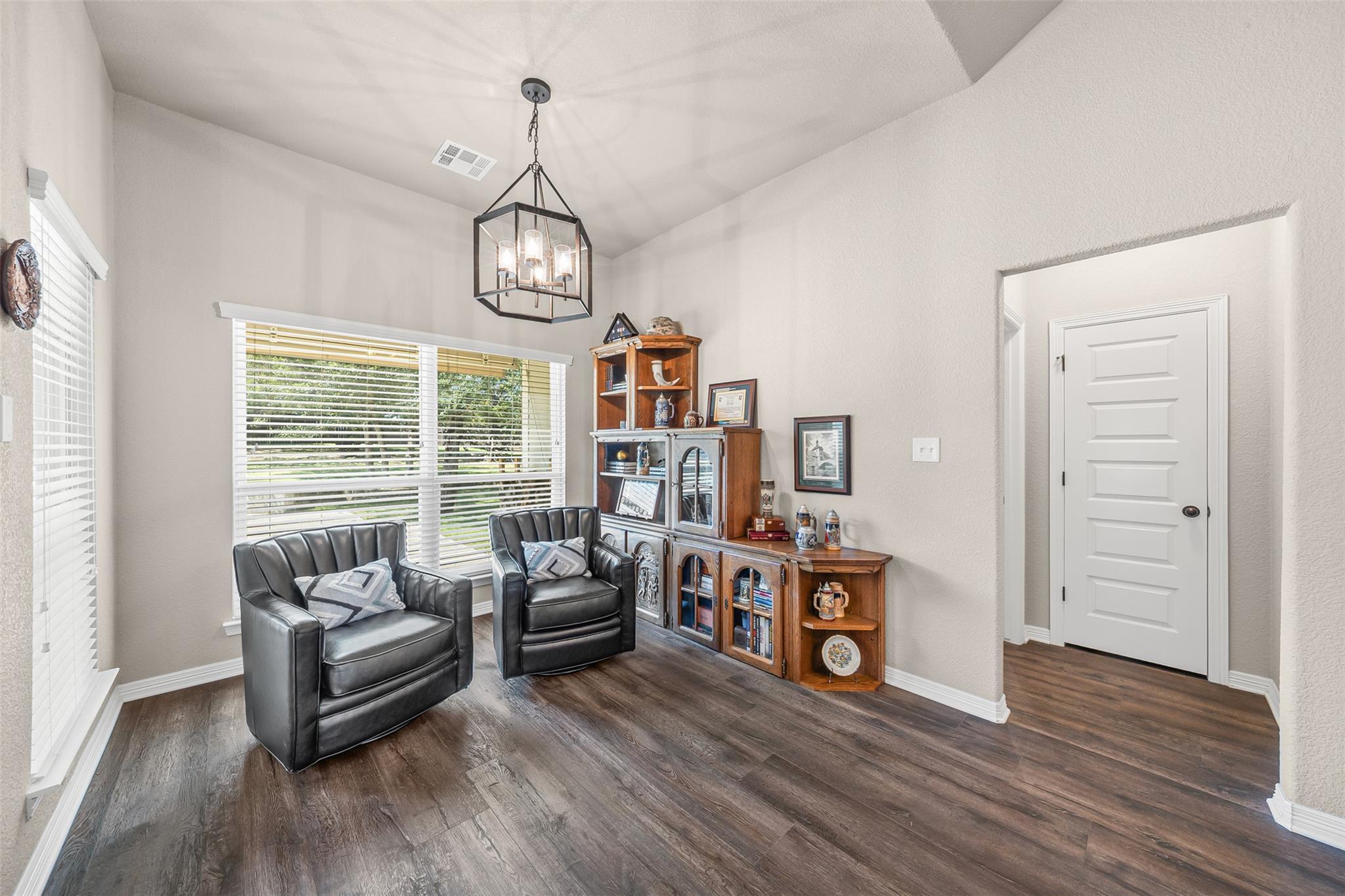 15821 Salado Dr, Temple, TX 76502