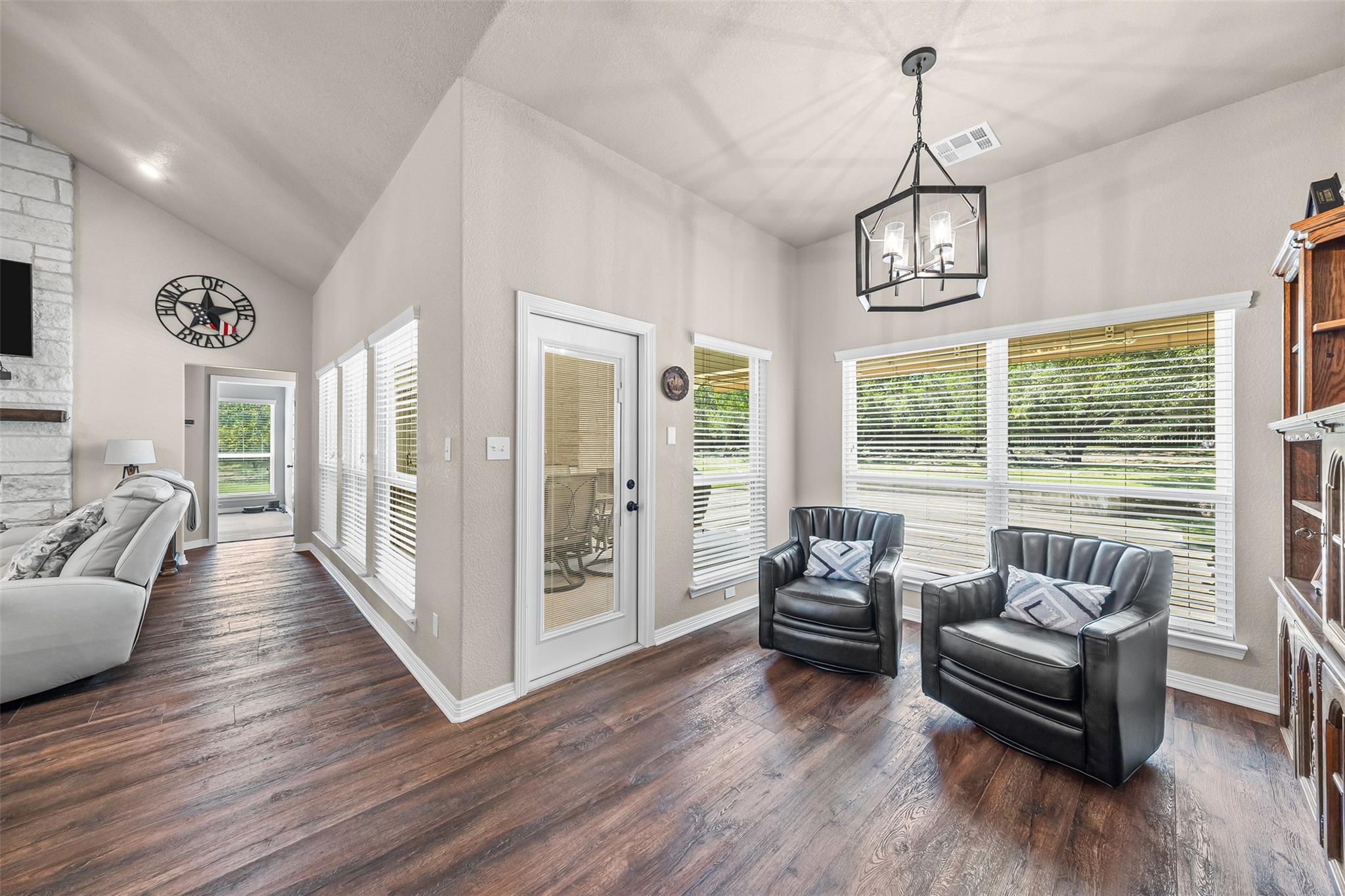 15821 Salado Dr, Temple, TX 76502