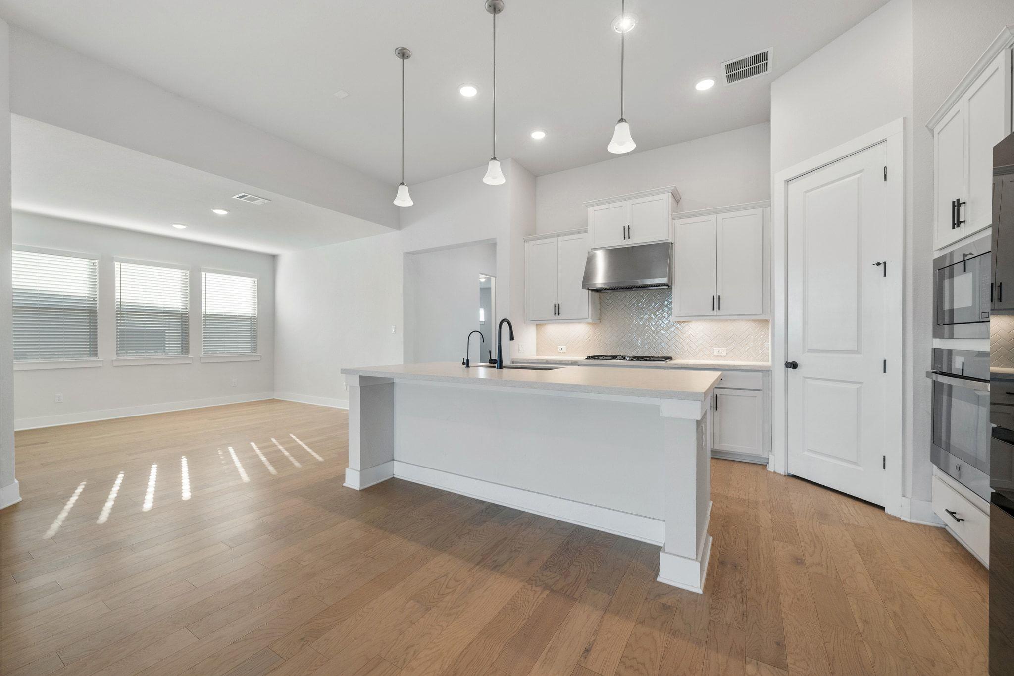 957 Arrowhead Ranch Blvd, Dripping Springs, TX 78620