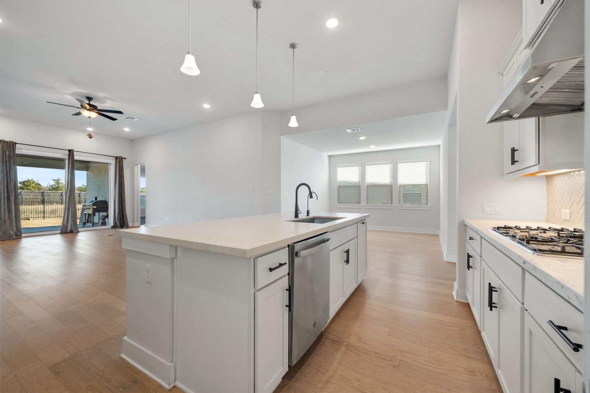 957 Arrowhead Ranch Blvd, Dripping Springs, TX 78620