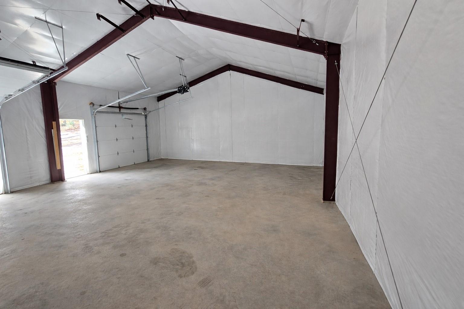 1024 Sand Hills Rd, Red Rock, TX 78662