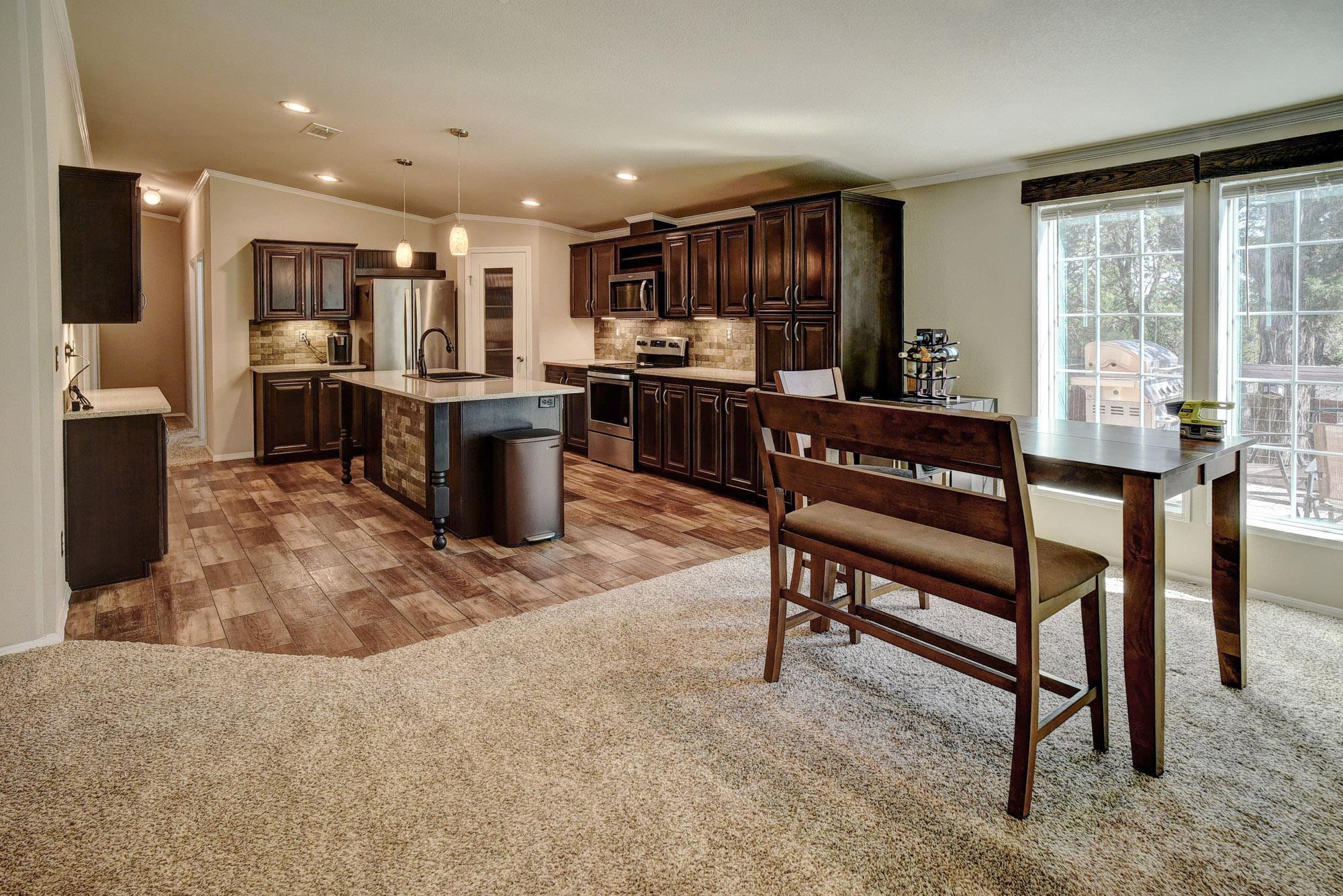 1024 Sand Hills Rd, Red Rock, TX 78662