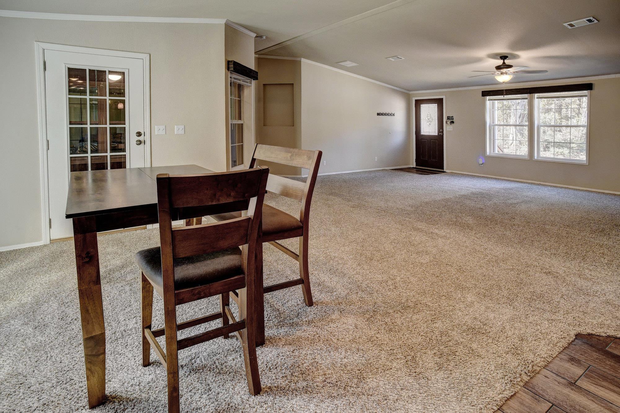 1024 Sand Hills Rd, Red Rock, TX 78662